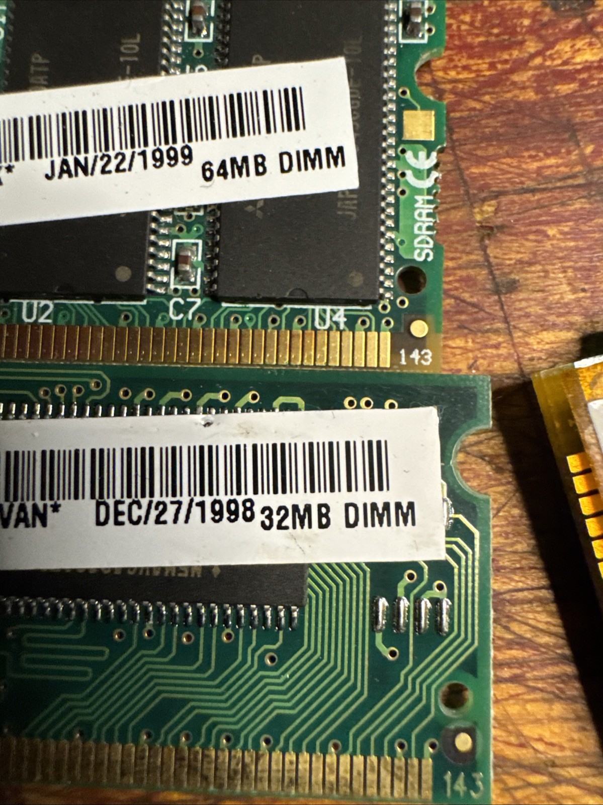 Lot Of 5 random parts (from IBM thinkpads 90s laptops) RAM 32 DIMM / 64mb /CPU+