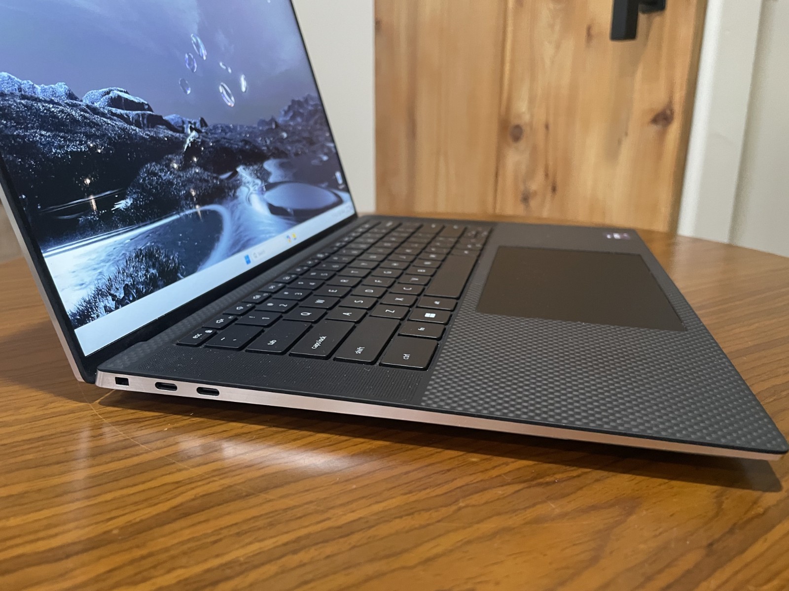 Dell XPS 15 9520 i9-12900HK 32GB 1TB RTX 3050 Ti Dedicated Graphics FHD+