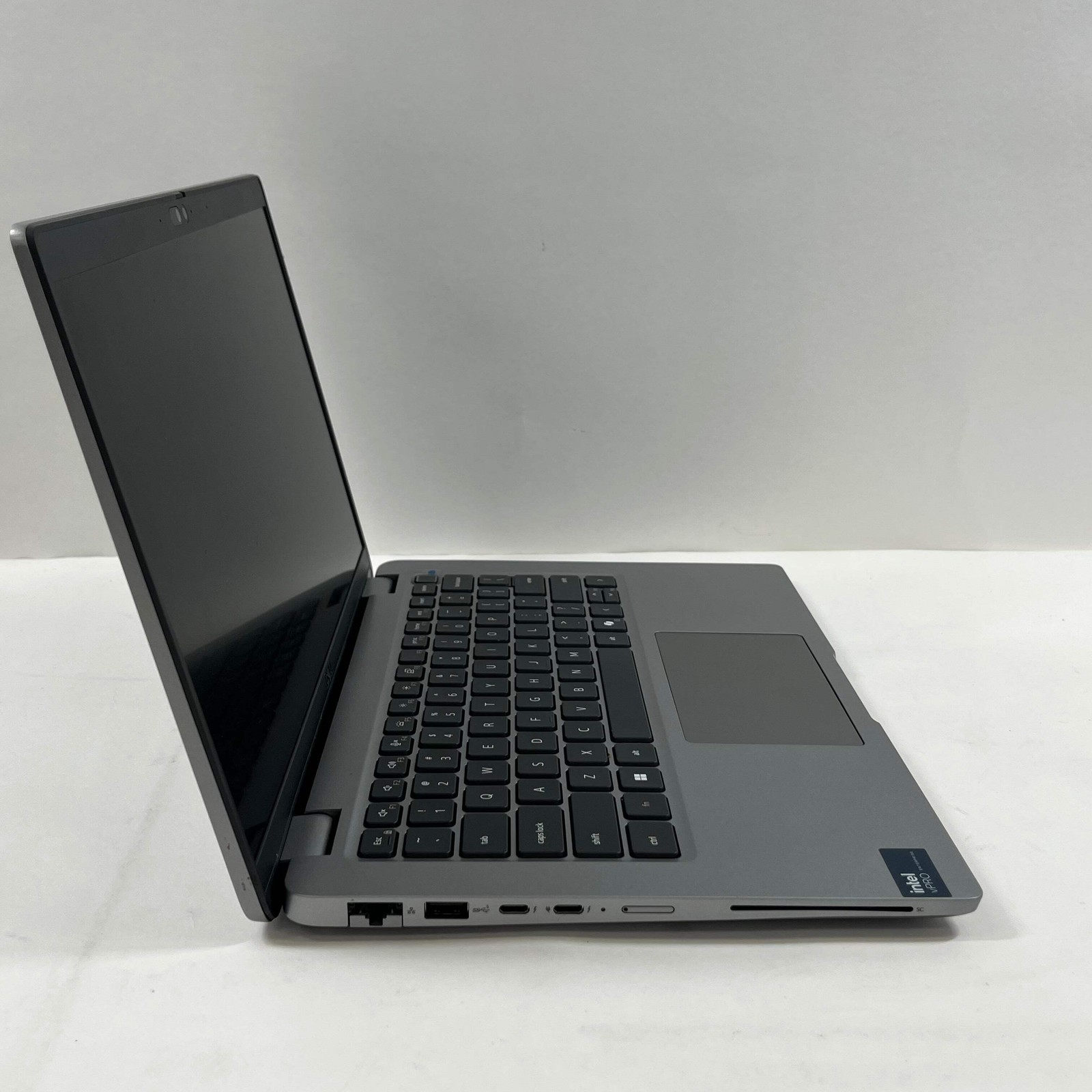 Broken Dell Latitude 5450 17.3″ Core Ultra 5 135U 2.0GHz 16GB RAM 256GB SSD NOOS
