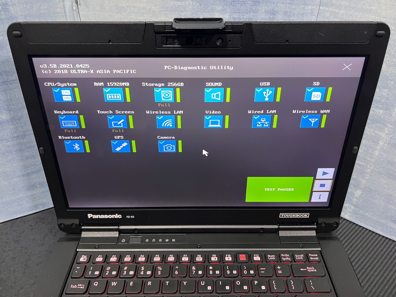 Panasonic Toughbook FZ-55FZ-14VM i7-1185G7,16GB,256GB(NVMe),Iris Xe video,490Hrs