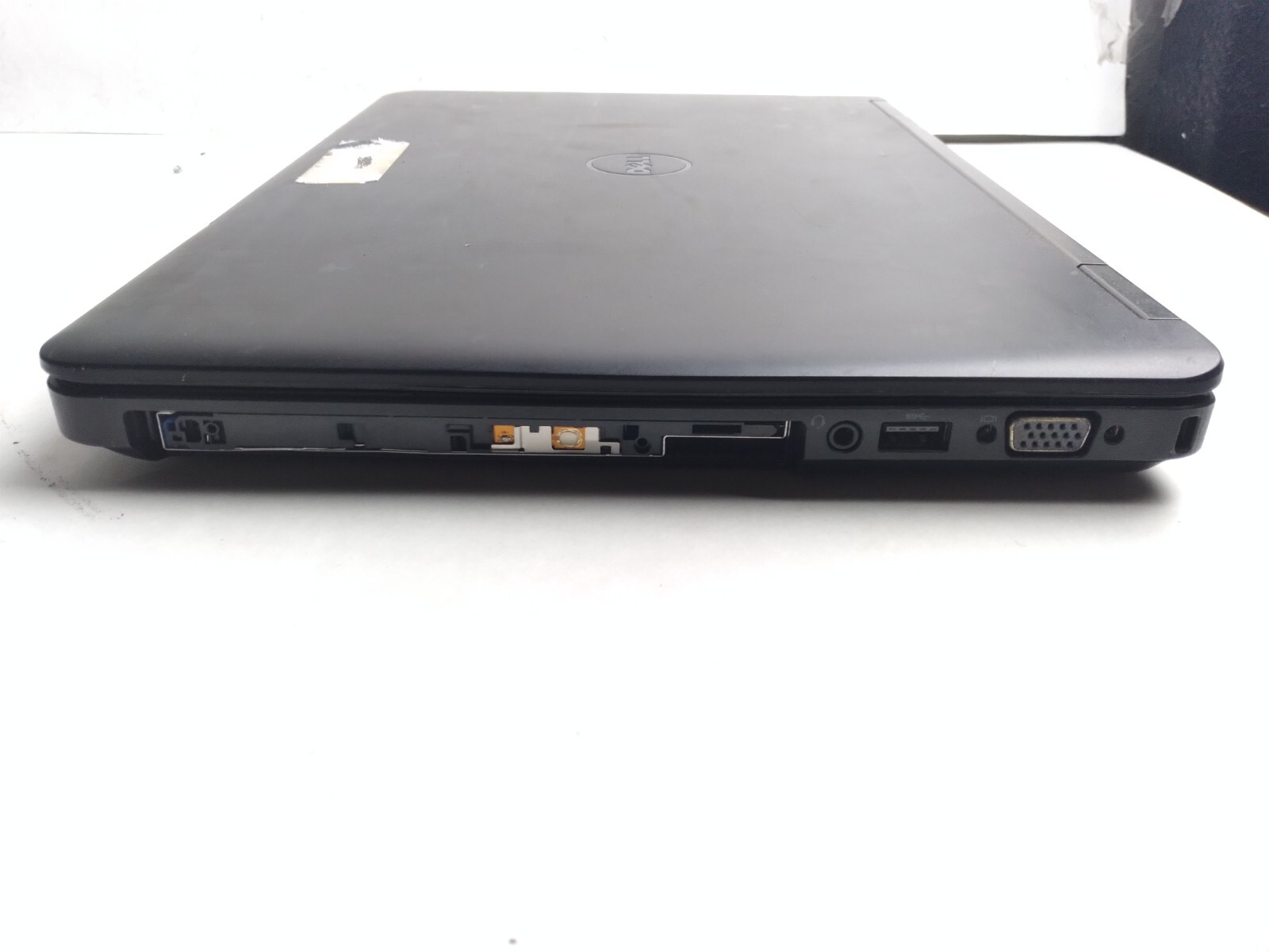 Dell Latitude E5440 w/i3-4030U, 4GB RAM, 320GB HDD 14″ Laptop for Parts/Repair