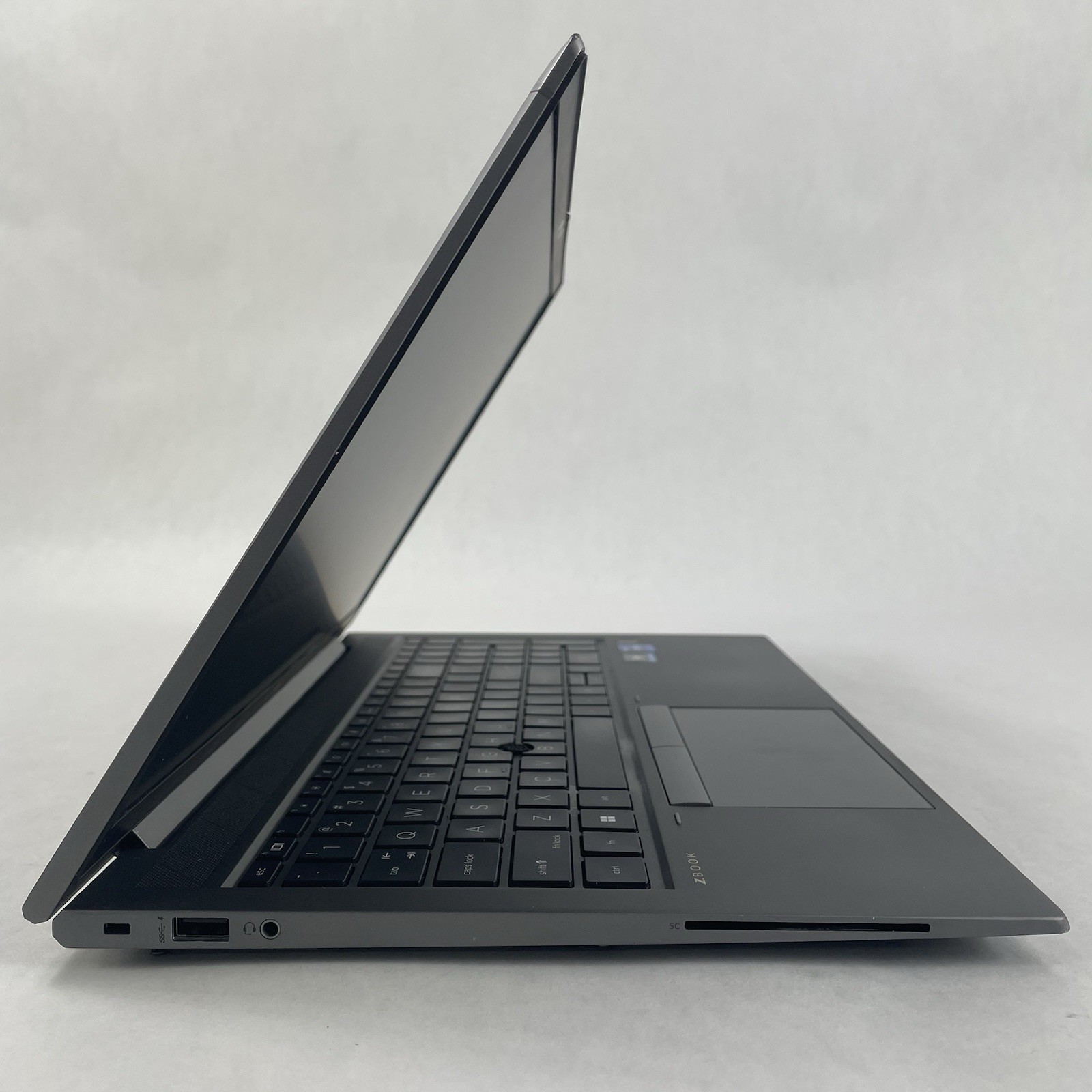 HP ZBook FireFly 15 G8 15.6″ i7-1165G7 2.80 GHz 16 GB RAM No SSD/OS/AC