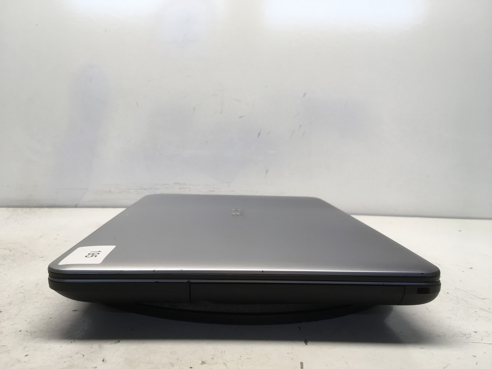 Asus VivoBook Max X441BA-CBA6A AMD A6-9225 2.6GHz 4 GB NO HDD No Batt