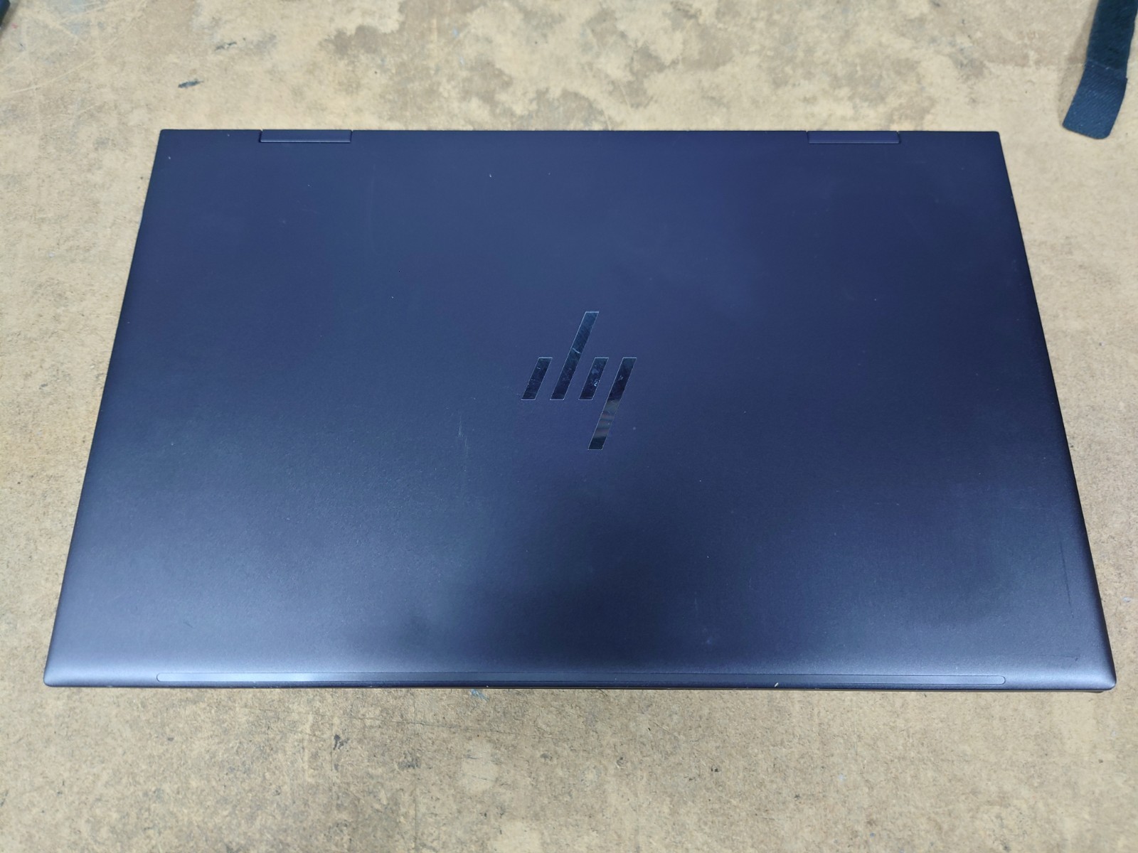 HP ENVY x360 2-in-1 15m-eu0023dx 15.6″ FHD Touch Ryzen 7 5700U 8GB 512GB NO OS