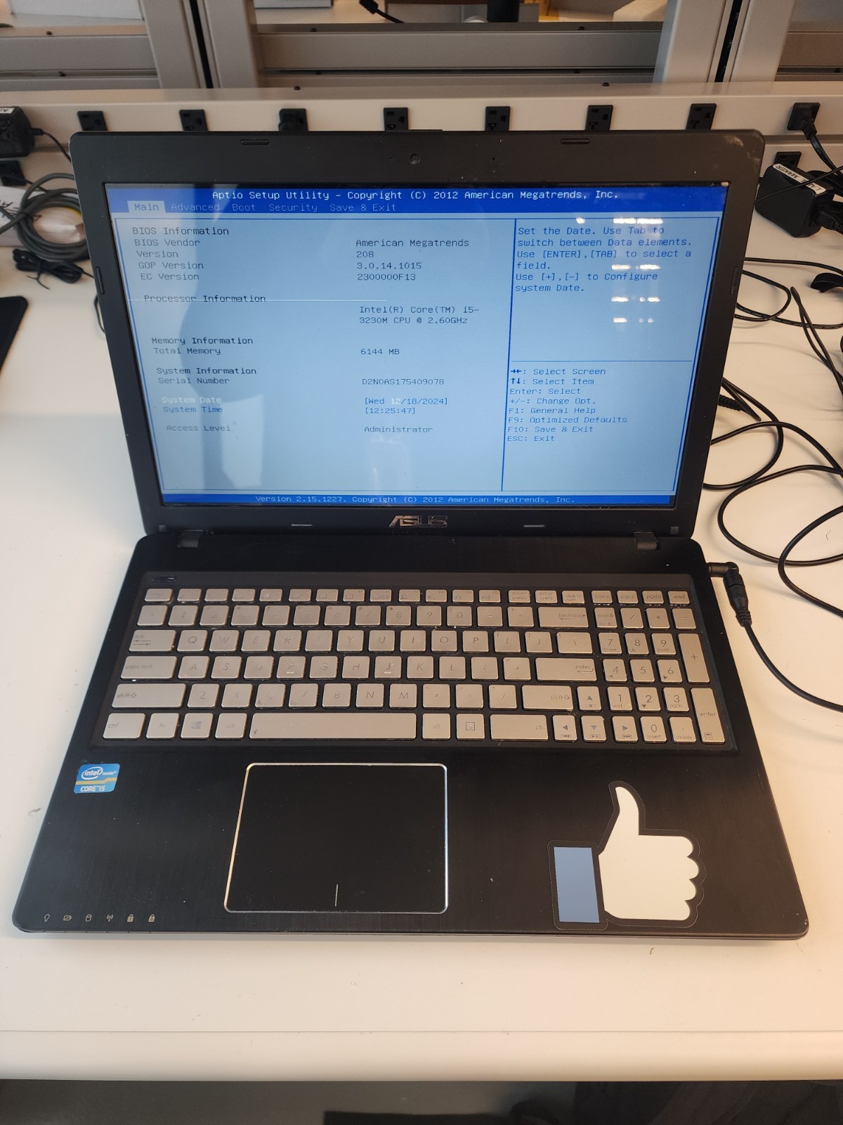 ASUS Q500A Laptop – Intel i5-3230M – 6GB RAM – No Hdd