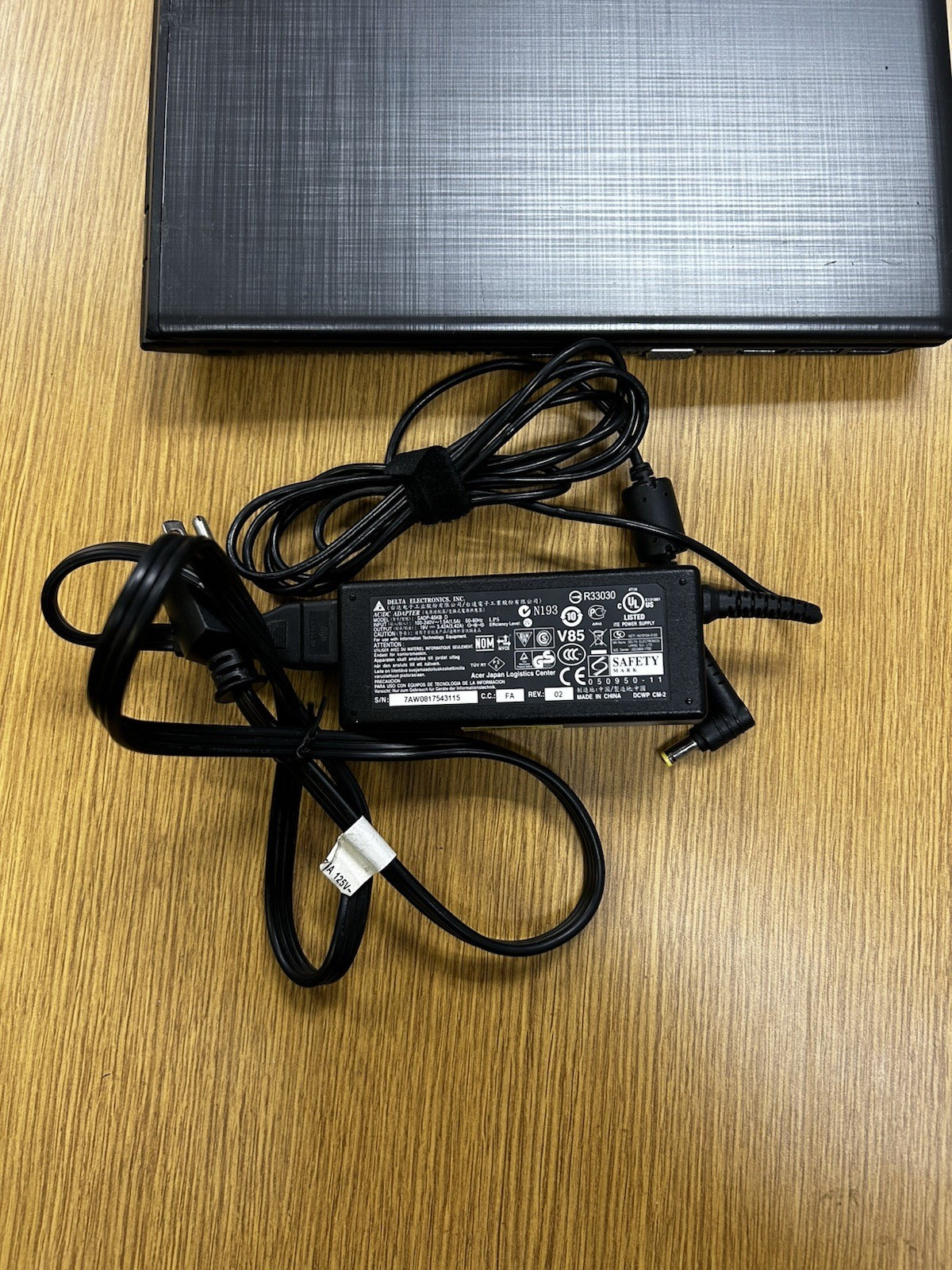 Laptop Acer Aspire E 15 15.6″ i3-8130U 6GB 250 gb hdd, Win11 home Black, TESTED