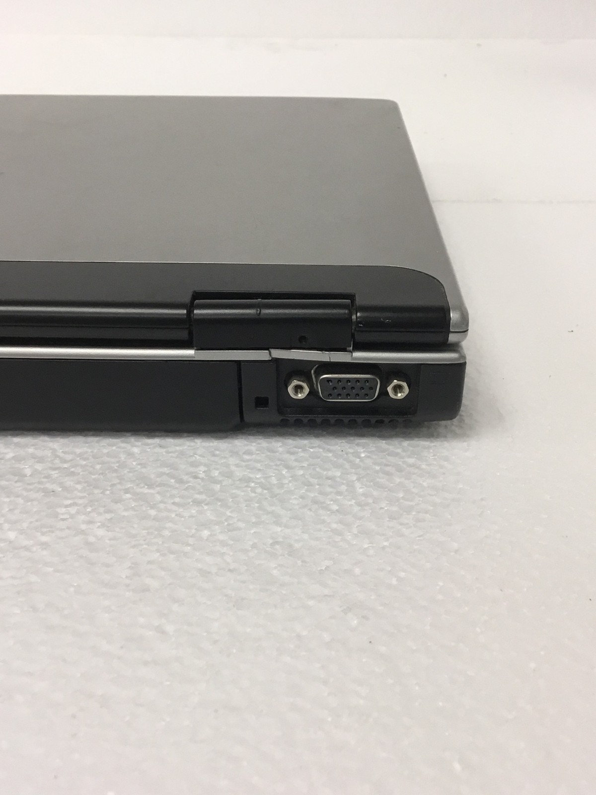 Gateway MX6030 MA2 Intel Celeron M 1.4Ghz 15.6″ Laptop 1GB DVD NoHDD Working