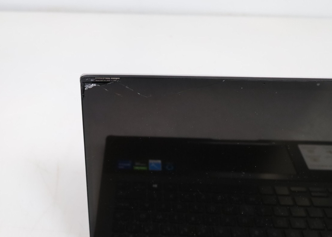 ASUS ZenBookFlip 15.6″ Intel i7 11th Gen 16GB GTX 1650 No HDD Bad Screen AS-IS