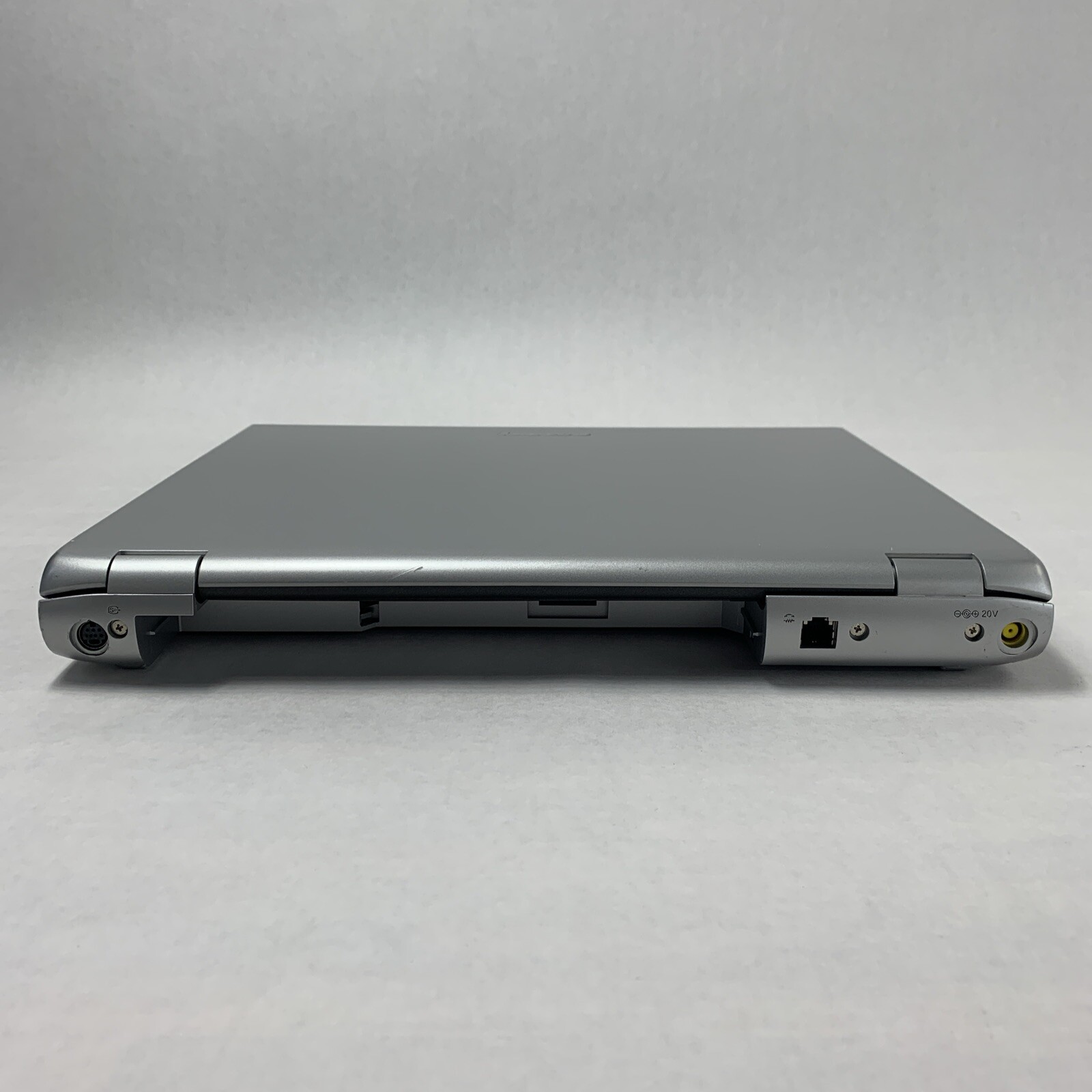 Lenovo 3000 C200 Intel Pentium T2060 1.60GHz 1GB RAM 15″ No Battery No HDD No OS
