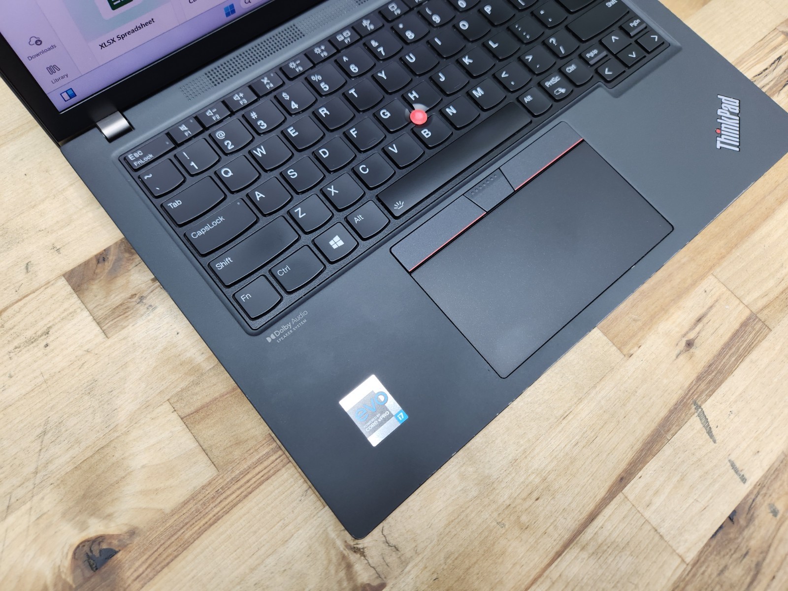 Lenovo ThinkPad X13 Gen 2 13.3″ FHD+ i7-1185G7 16GB 256GB SSD Windows 11 Pro ~