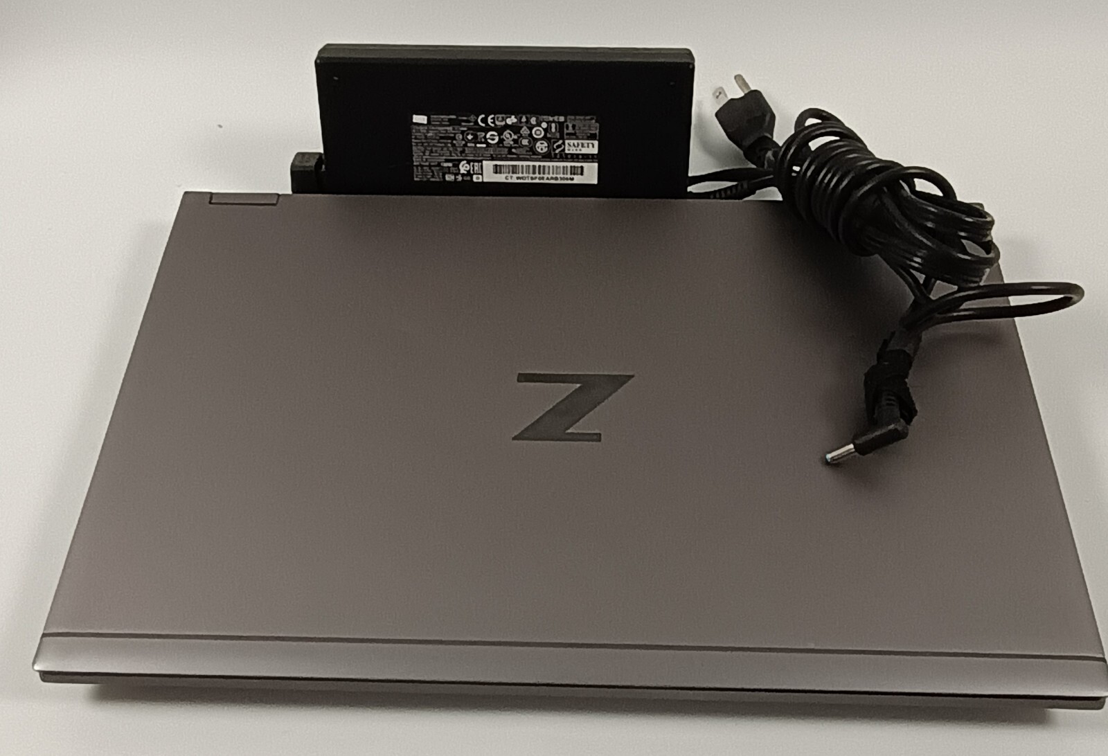 HP ZBook Fury 15 G7 15.6*2.7 GHz i7-10850H 16GB 512GB SSD Quadro T1000 Max-Q*VGC