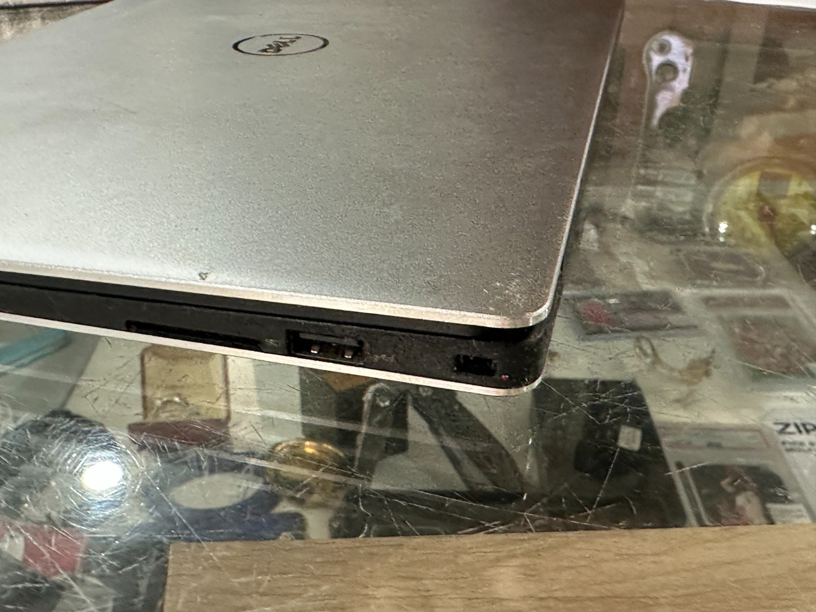 DELL XPS 13 9343 LAPTOP WINDOWS 10 HOME , 256 GB SSD 8 GB RAM – READ DESCRIPTION