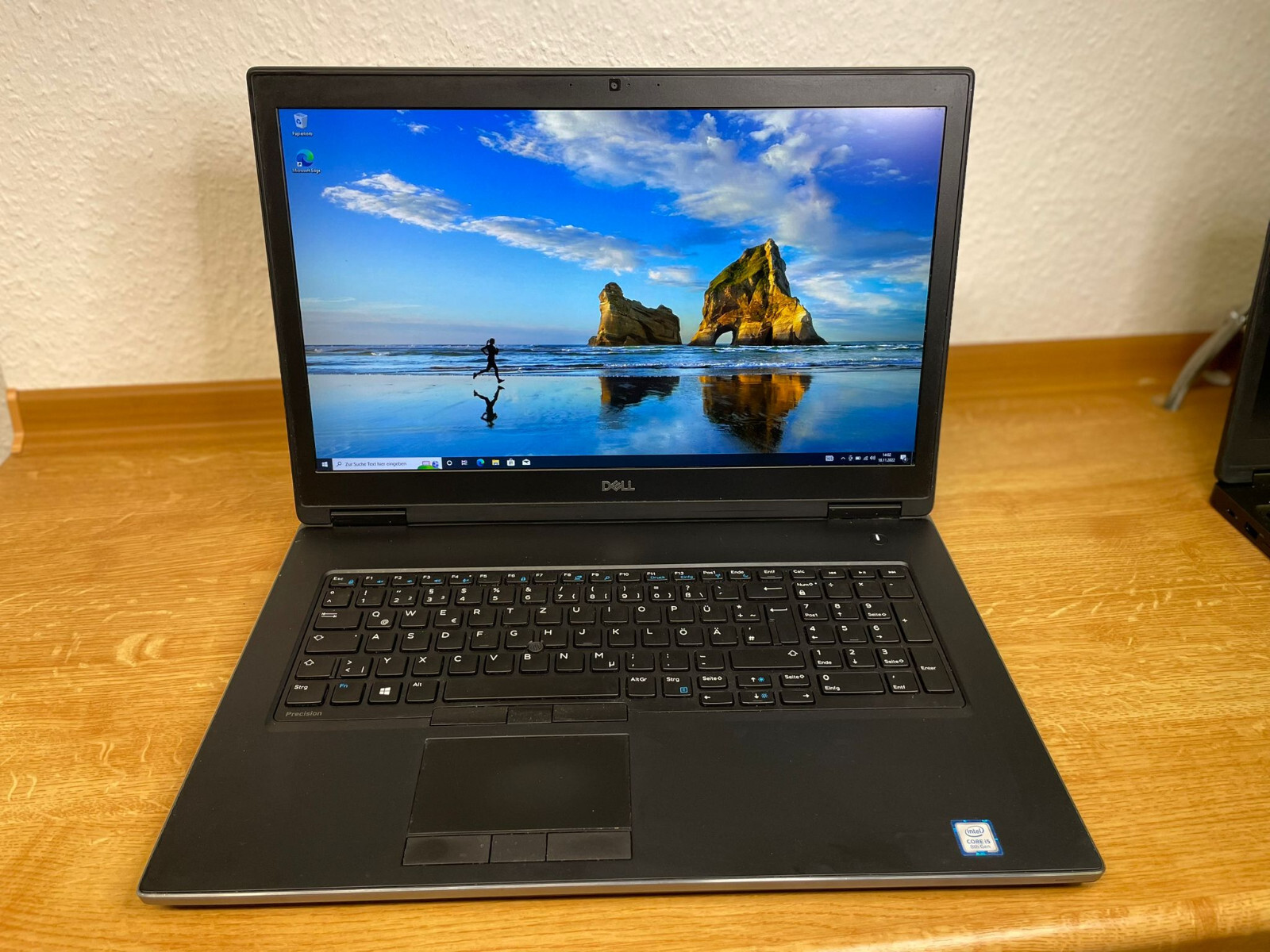 Dell Certified Precision 7740 i7 9850H 6×4 Workstation, 6GHz 32GB-RAM CAD