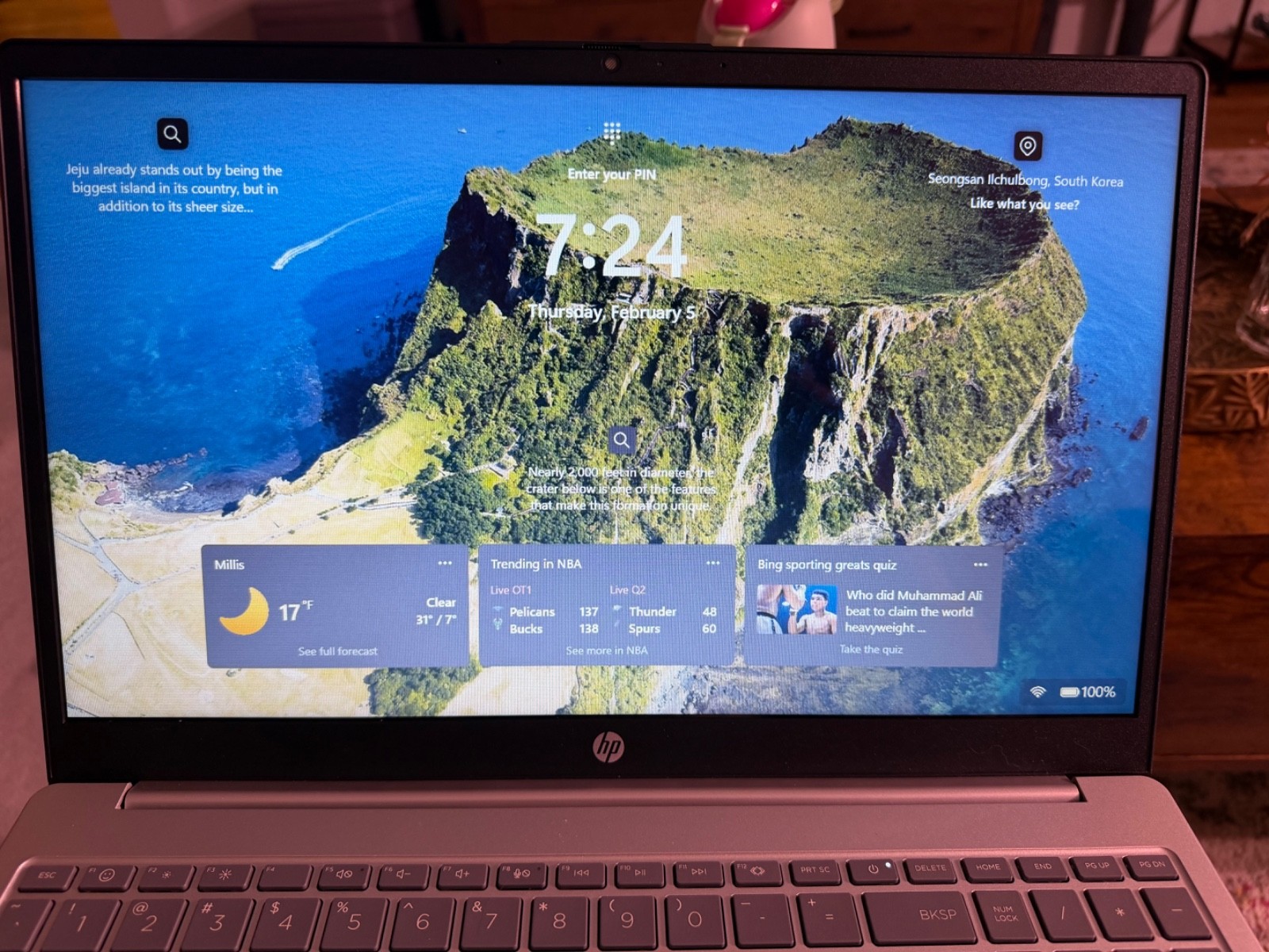 HP 15-fd0023DX 15.6″ -256GB SSD, Intel Core i3-1215U, 8GB RAM, touchscreen