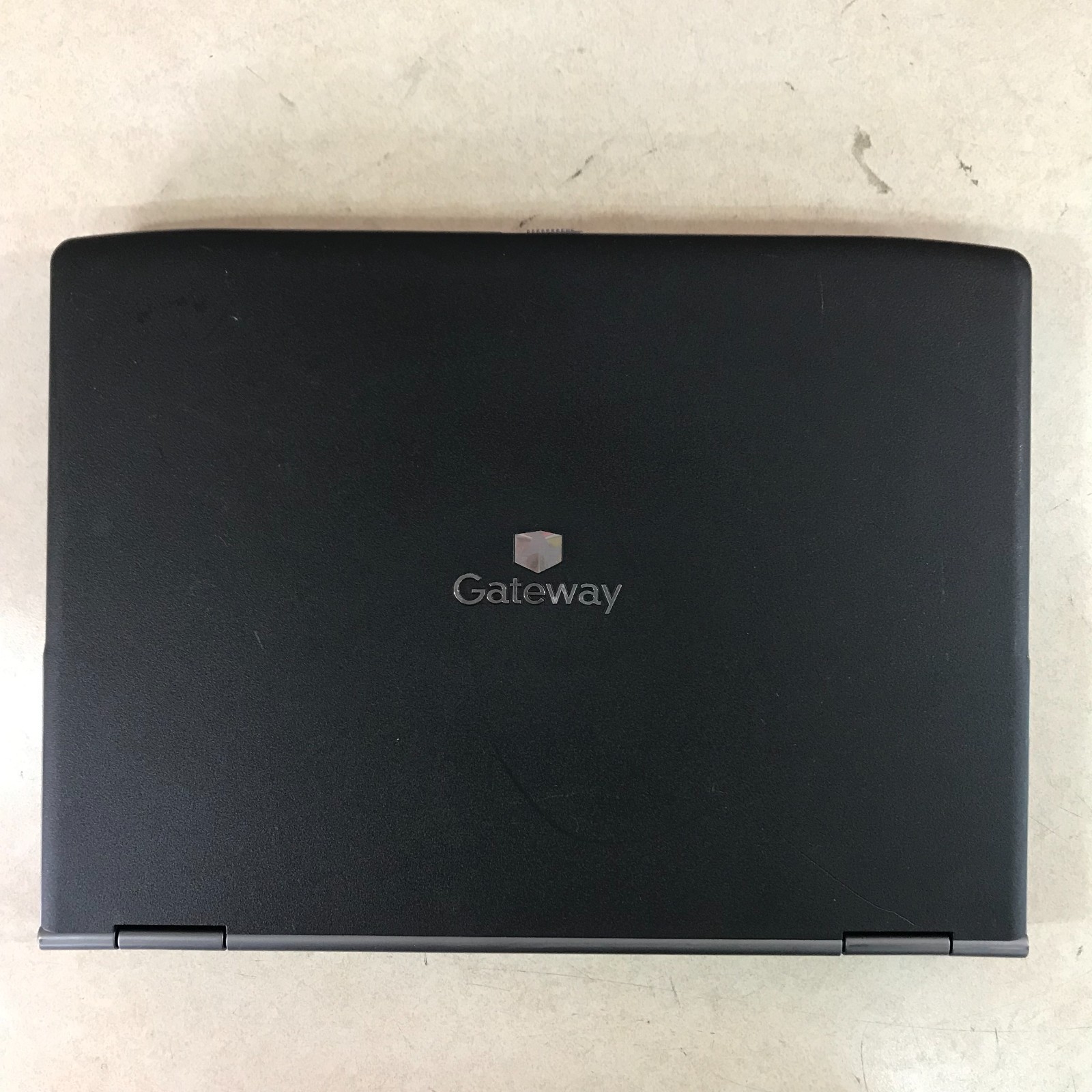 Gateway MA8 Retro Gaming Laptop Pentium D 1.46GHz 2GB RAM (Windows 7 Pro)