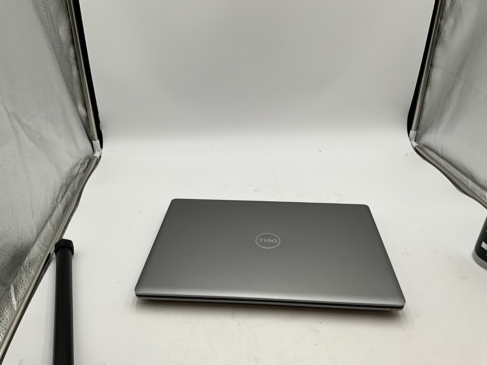 DELL Precision 7560 i7-11850H 2.50g 32GB 1TB T1200 15.6″ WIN11 Laptop D79V2J3