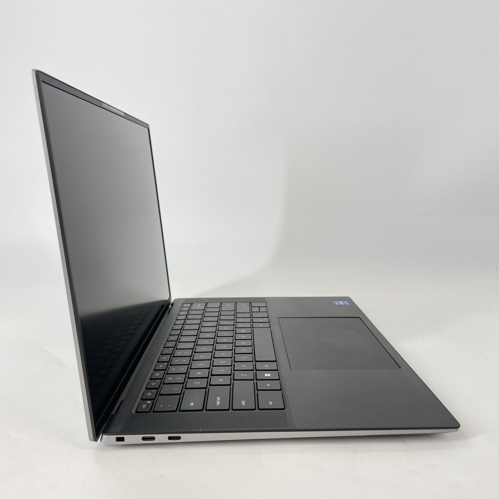 Dell Precision 5570 15.6 FHD+ 2.3 GHz i7-12700H 32GB 1TB SSD Very Good