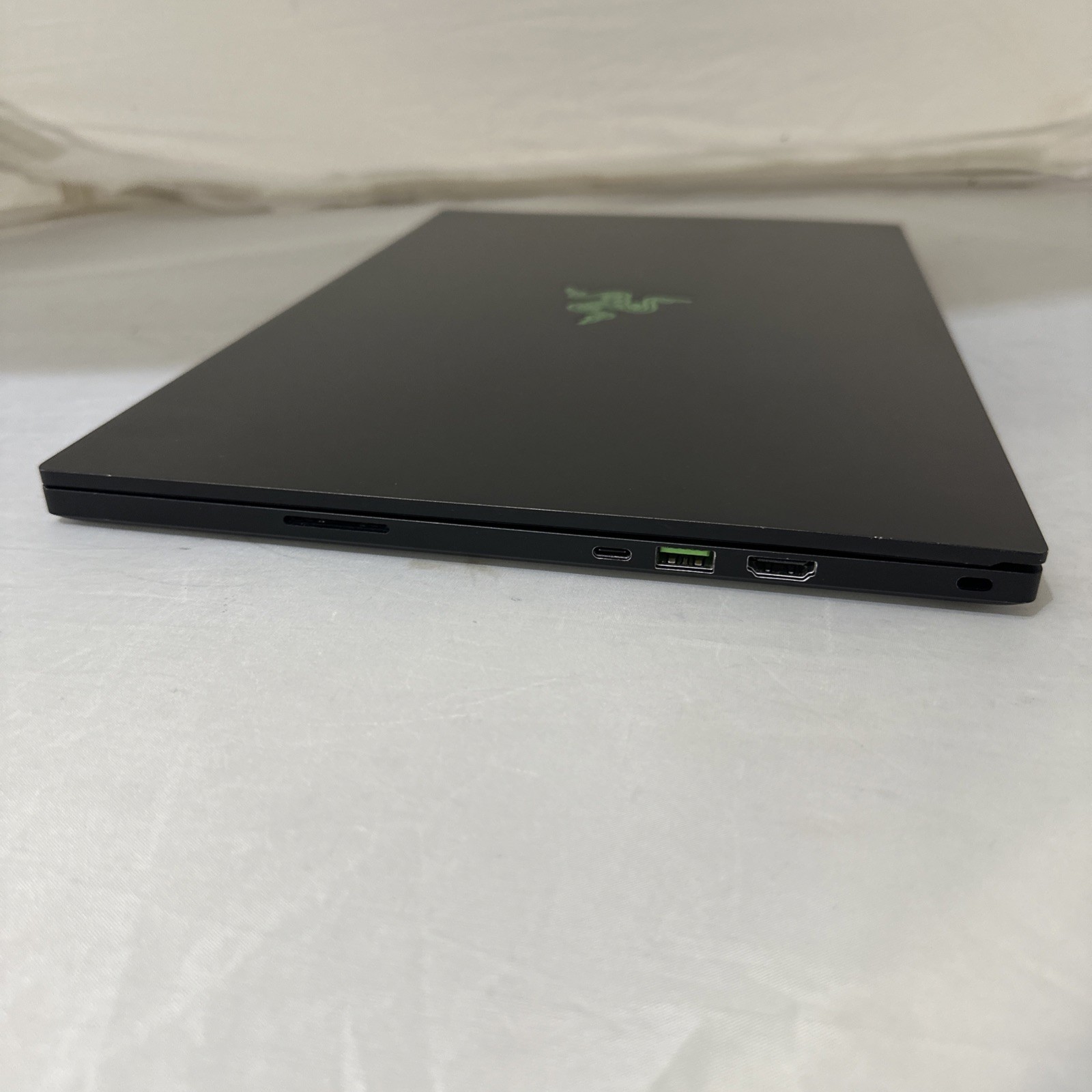 Razer Blade 15 Advanced Model – QHD 165Hz – GeForce 8GB RTX 3070 -RZ09-0409BEC3
