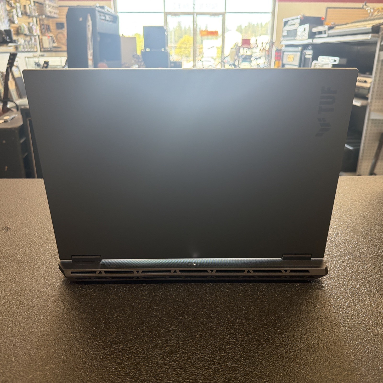 Asus TUF Gaming A16 FA608 Ryzen 9 270 RTX 5070 32GB 1TB Gaming Laptop w/ Charger