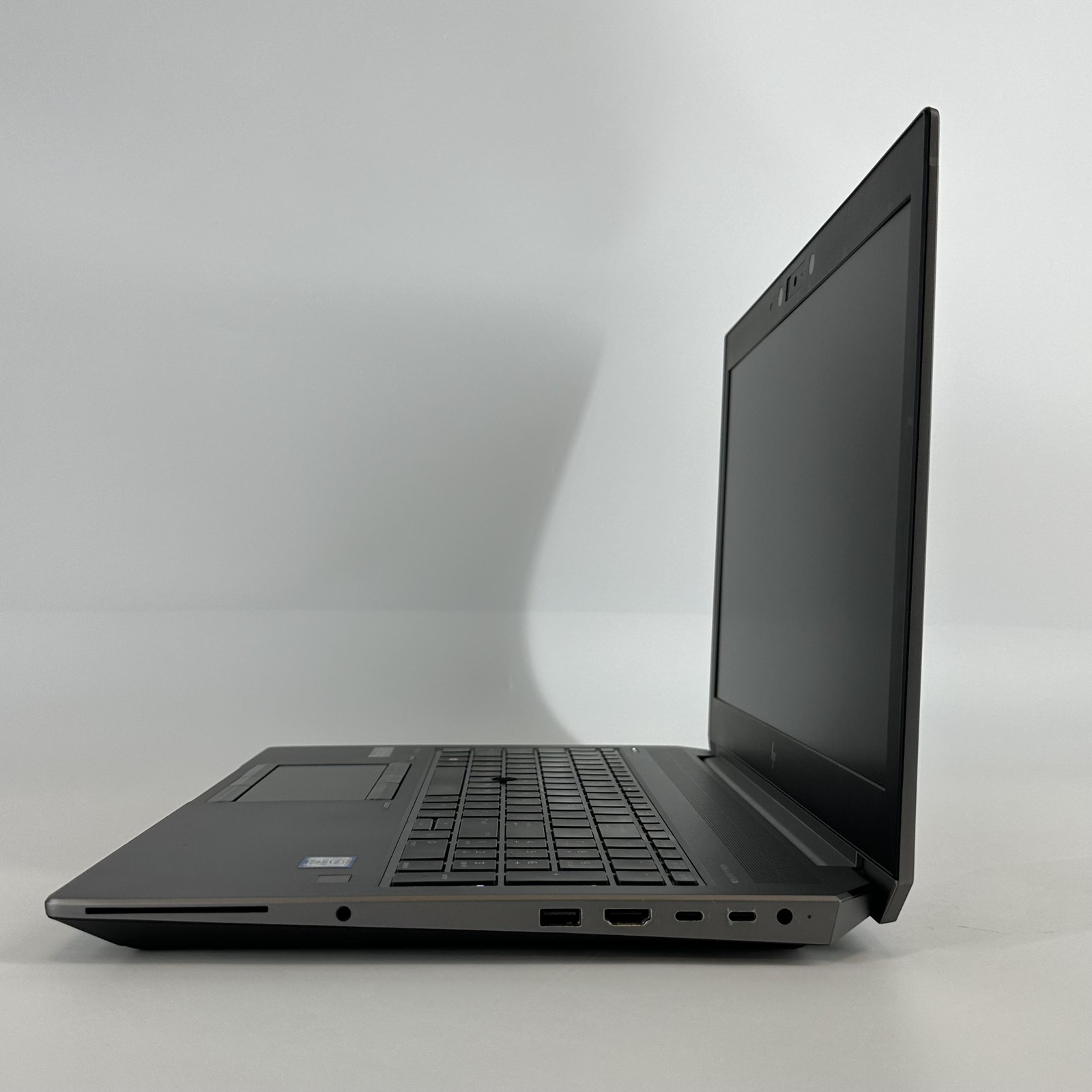 HP ZBook 15 G6 Gray FHD i7-9850H 2.60GHz 16GB 512GB SSD NVIDIA Quadro T2000 Good