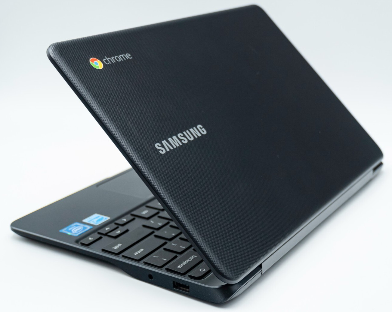 Samsung Chromebook 3 XE500C13 11.6 in. 2GB RAM 16GB SSD Intel Celeron N 2.48GHz