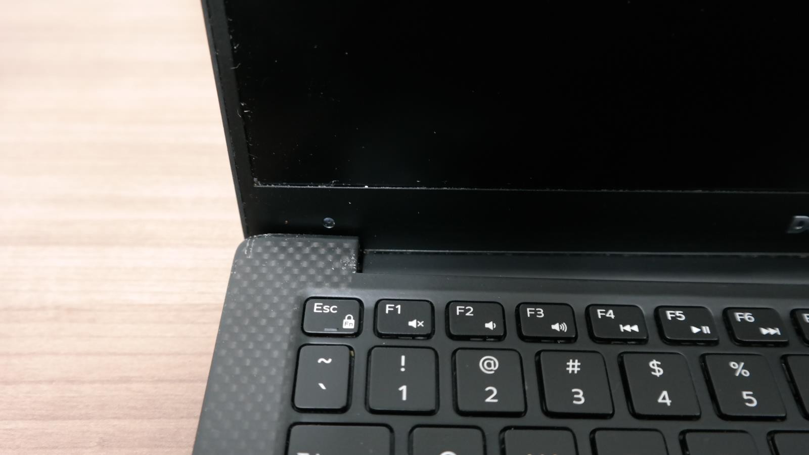Lot 3 DellXPS 13 9360 i5-7200u 2.5ghz 4gb ram 256gb ssd 13.3in FHD NoOS SEE PICS