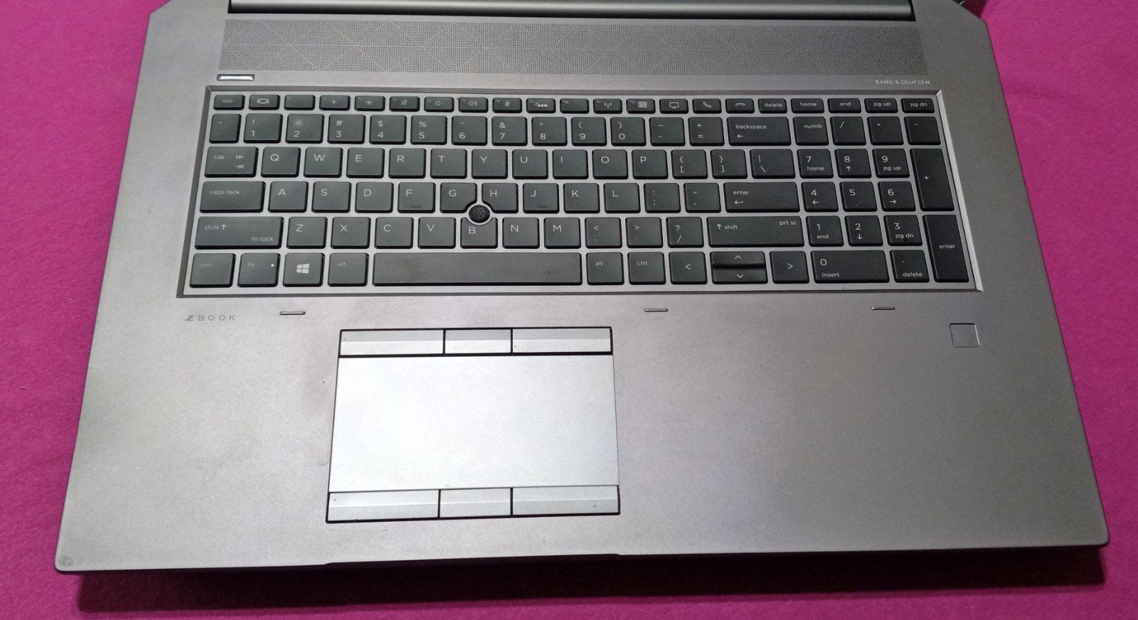 HP ZBook 17 G5 laptop Intelc6-core 2.4-3.6Ghz 16GB ram 512GB NVIDIA “P5000”