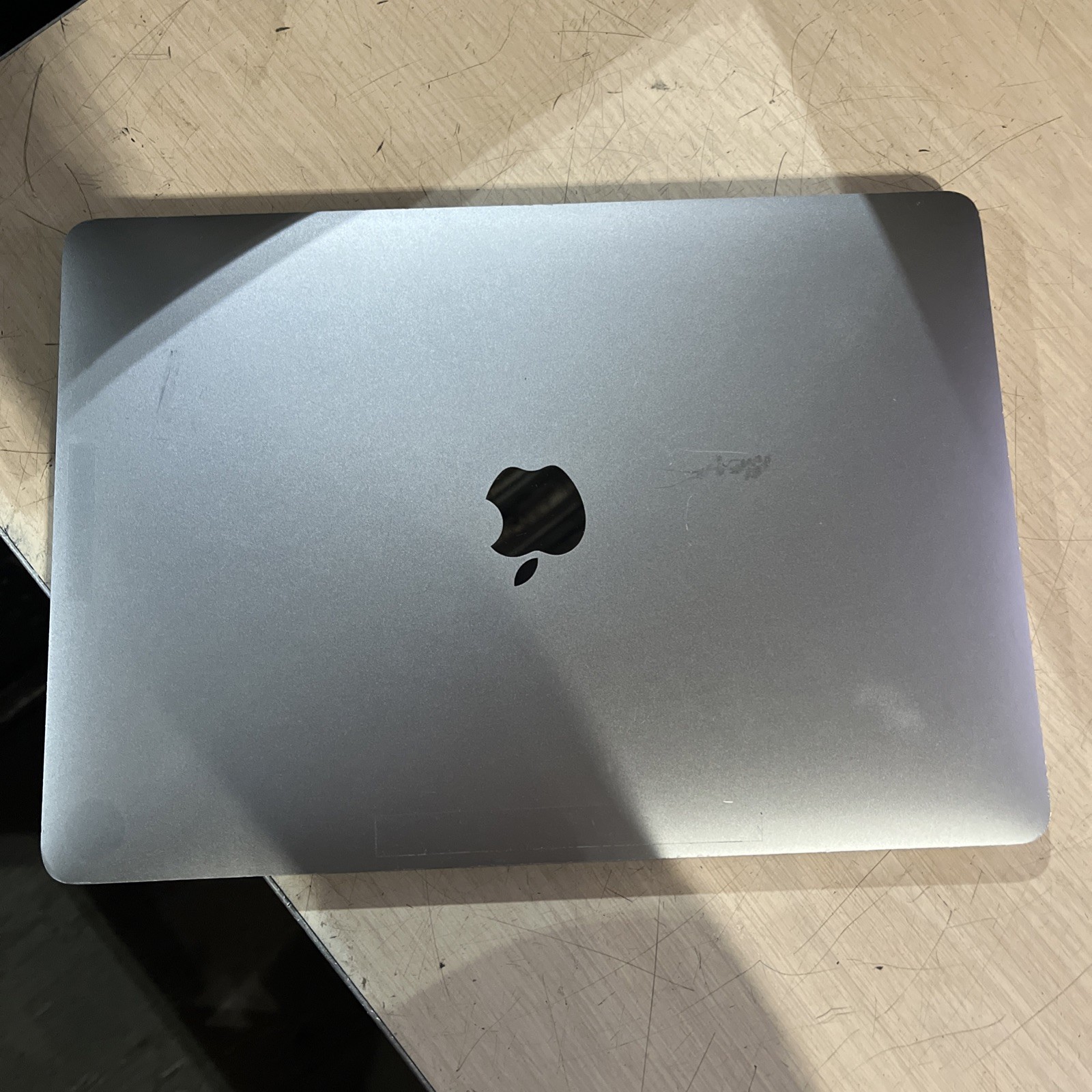 APPLE MACBOOK PRO 13″ MID-2017 CORE I5-7360U 2.3GHZ 8GB RAM NO HD “
