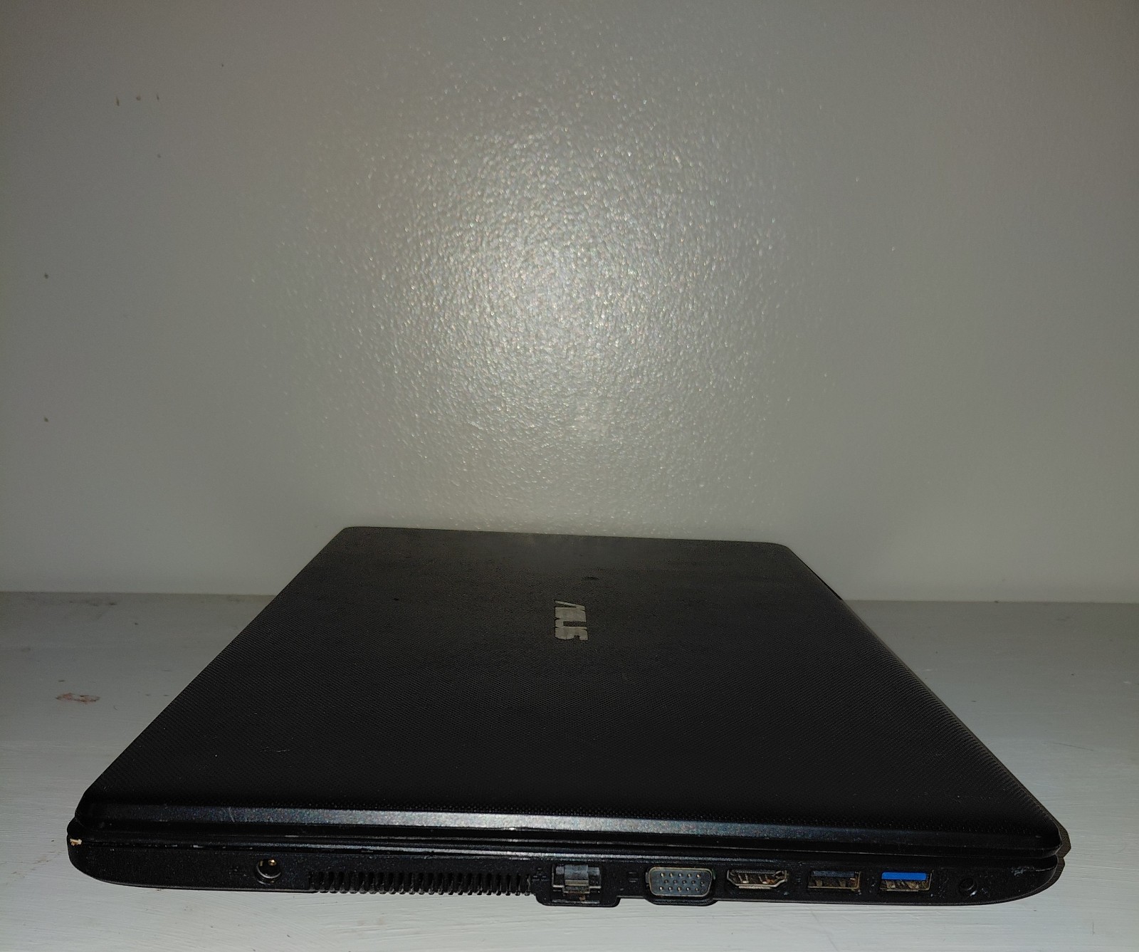 ASUS X551M 15.6″ Laptop w/ Celeron N2815 1.86GHz CPU 4GB RAM – No HDD/OS