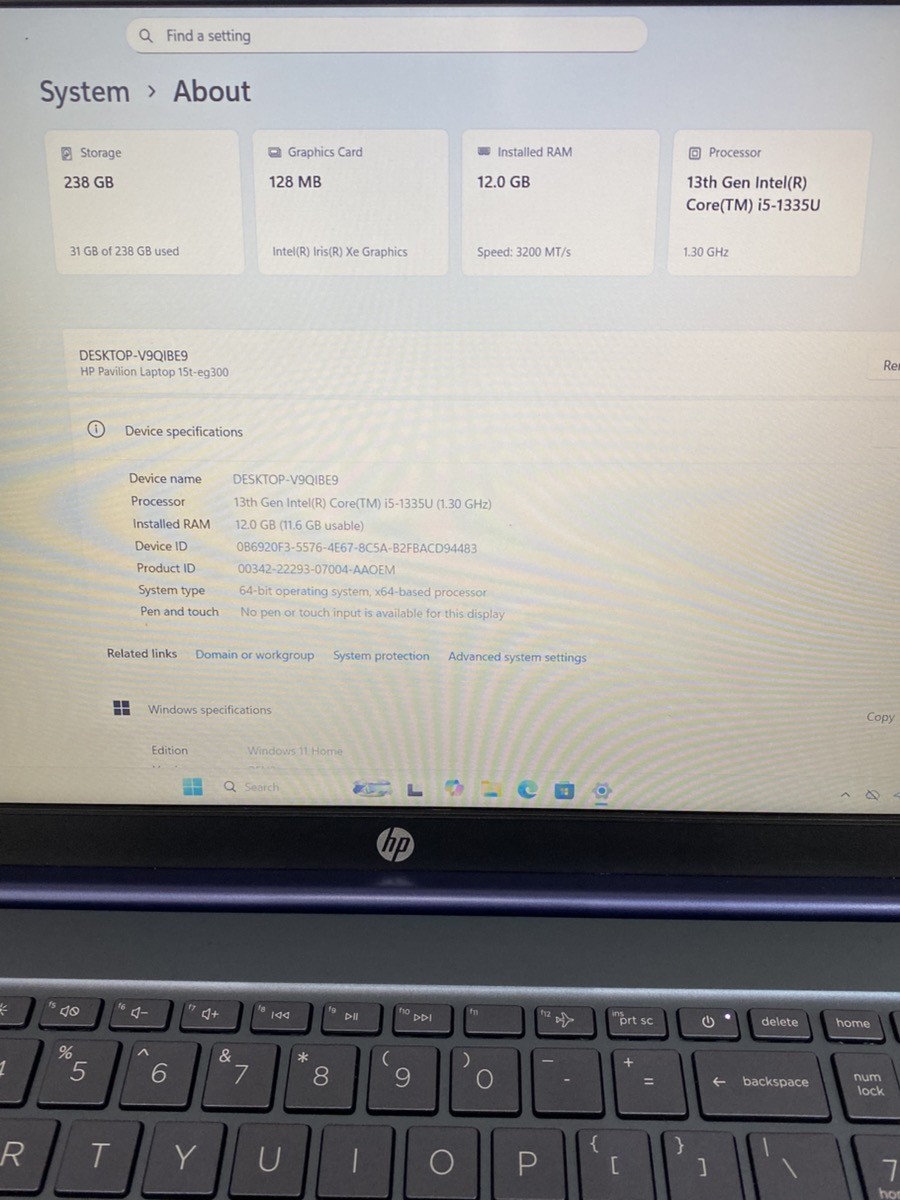 HP Pavillion 15″ 256GB/12GB Laptop Model: 15t-eg300 (CMP124961)