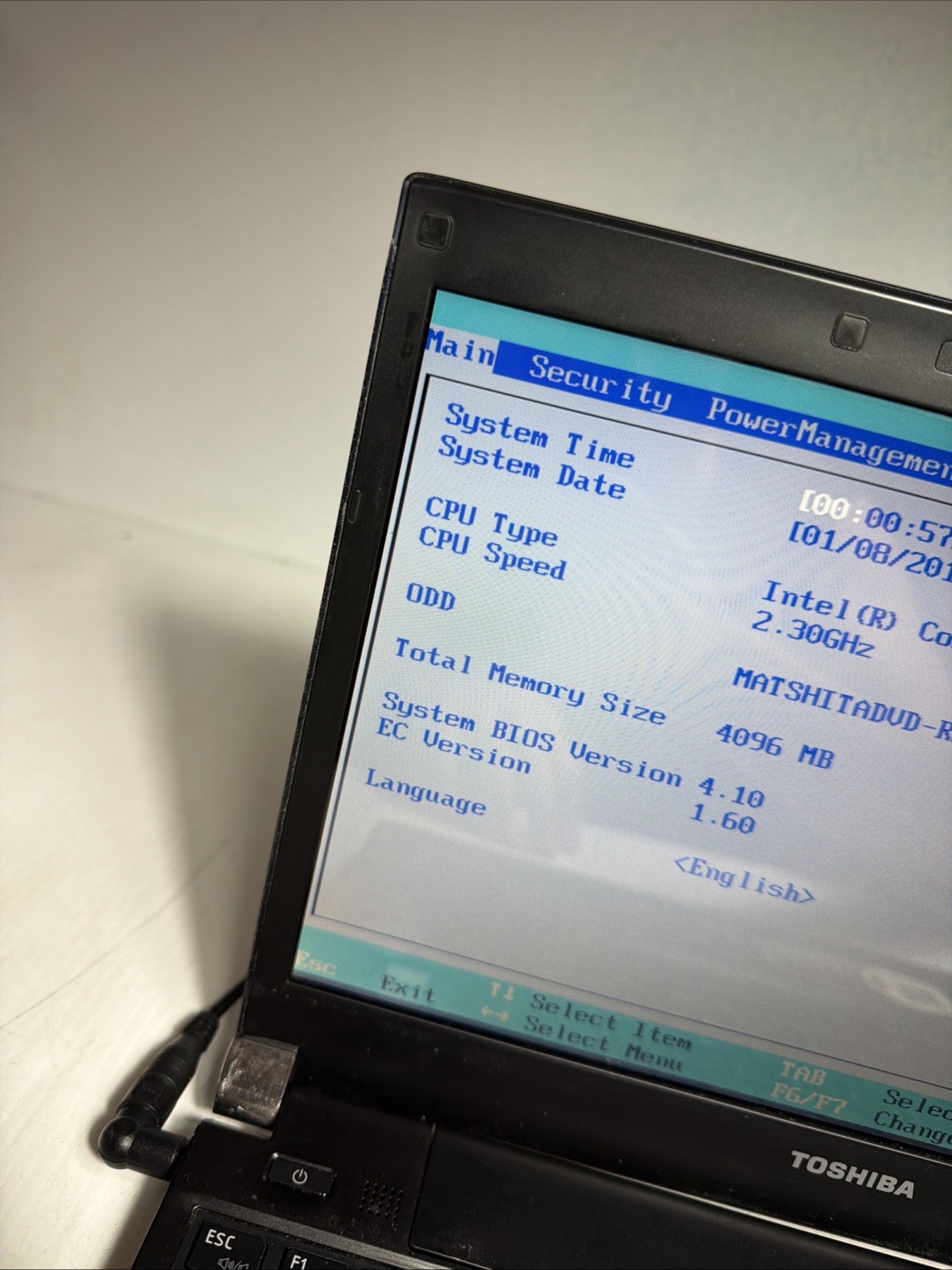 Toshiba Portege R835-P70 13″ Laptop i5-2410m 4gb Ram No Drives Boots Bios