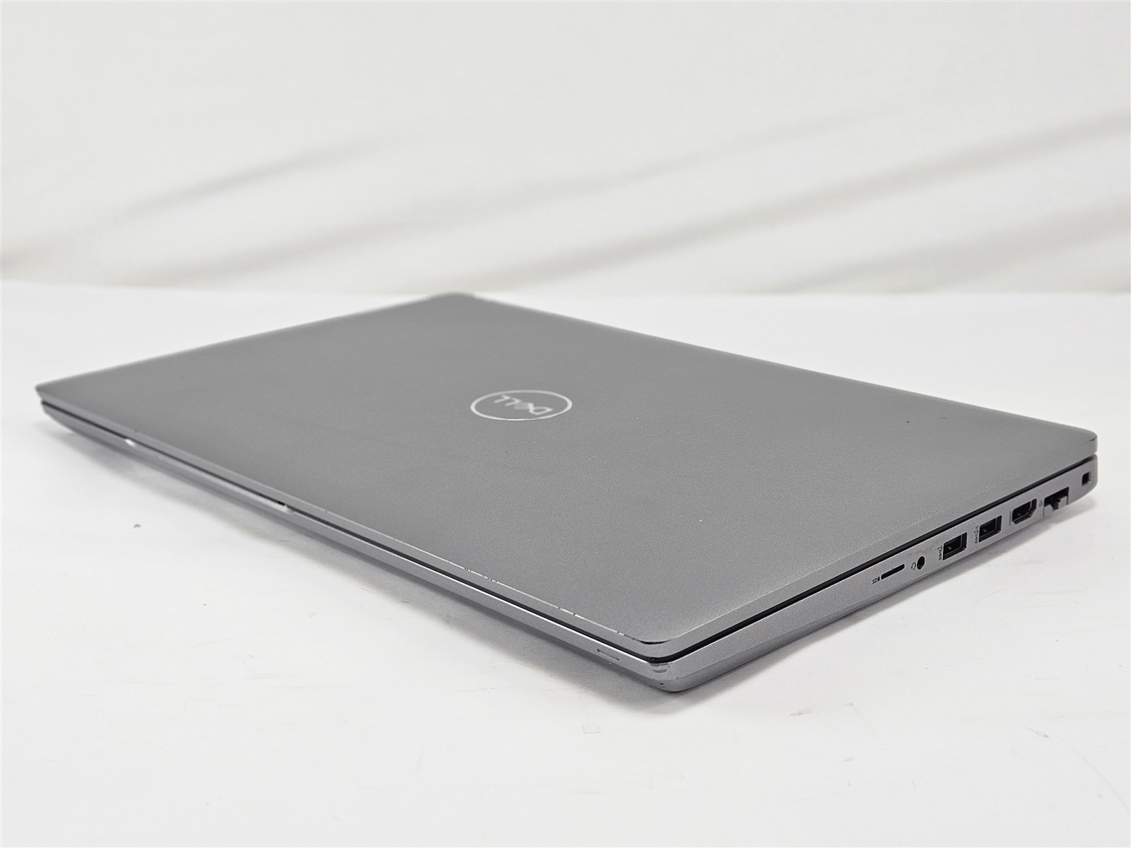 Dell 15.6″ Precision 3571 i5-12600H 16GB RAM 256GB SSD Touchscreen No OS