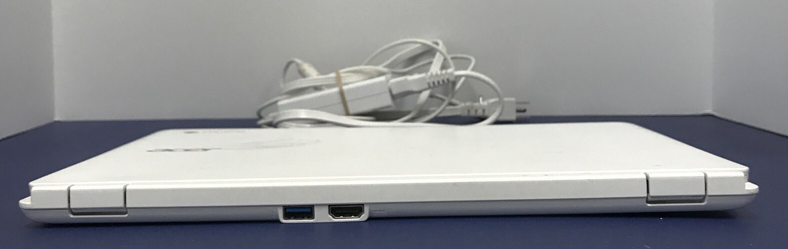 *WIPED*ACER CHROMEBOOK 13 4GBRAM 32GBSSD W/ POWER CABLE WHITE – READ DESCRIPTION