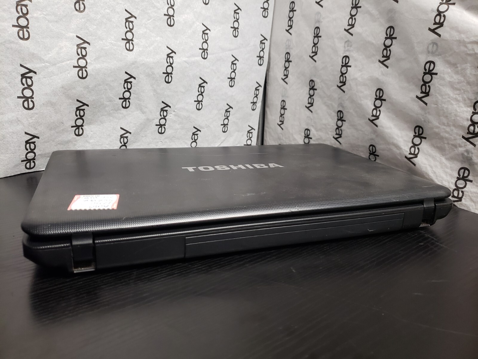 Toshiba Satellite C650D 15.6″ | AMD E-240@1.5GHz | 3GB RAM | 256GB SSD*NO OS/BAT