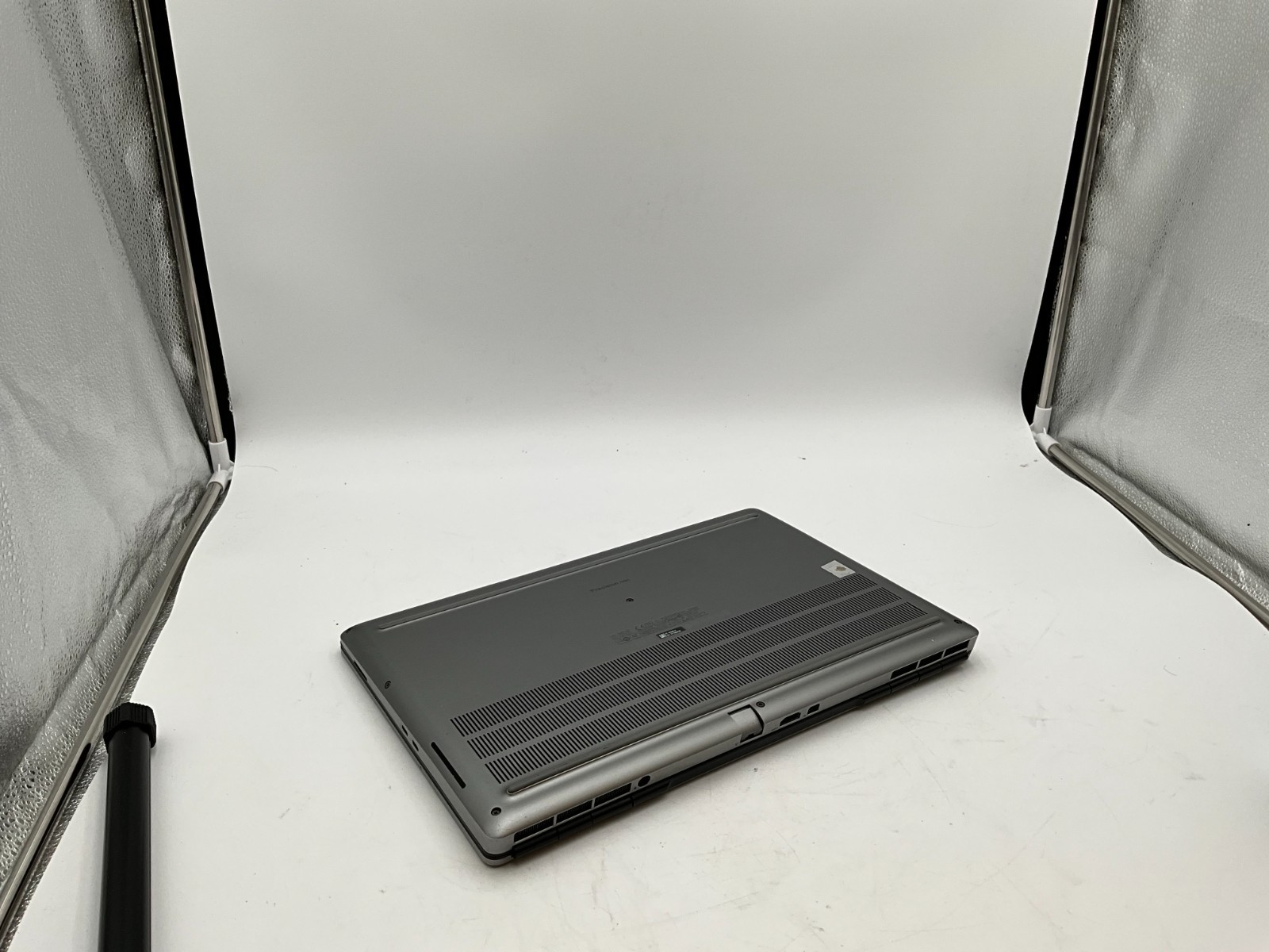 DELL Precision 7560 i7-11850H 2.50g 32GB 1TB T1200 15.6″ WIN11 Laptop 933Q2J3