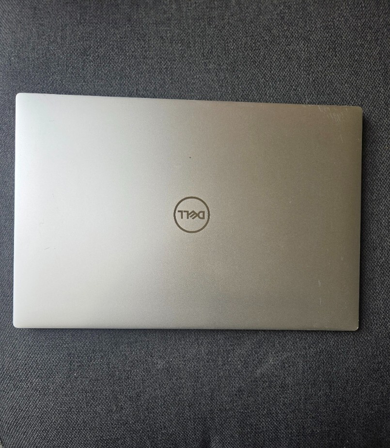 Dell XPS 9310 13 13.4 Core i5 FHD+ Laptop 8GB RAM 256GB SSD