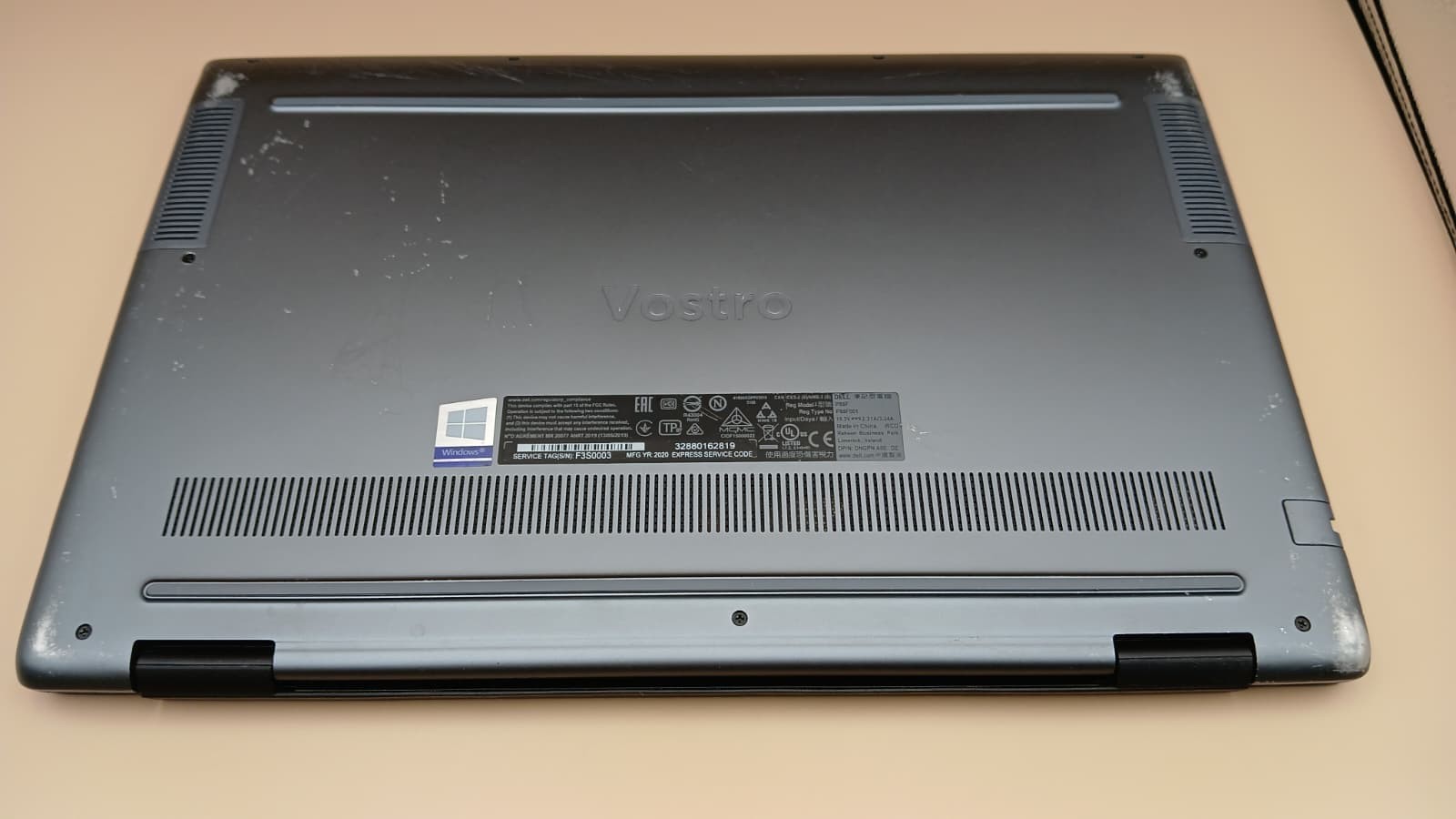 Dell Vostro 5590 15.6″ FHD i5-10210U 16GB RAM 256GB SSD Win11 Pro Laptop