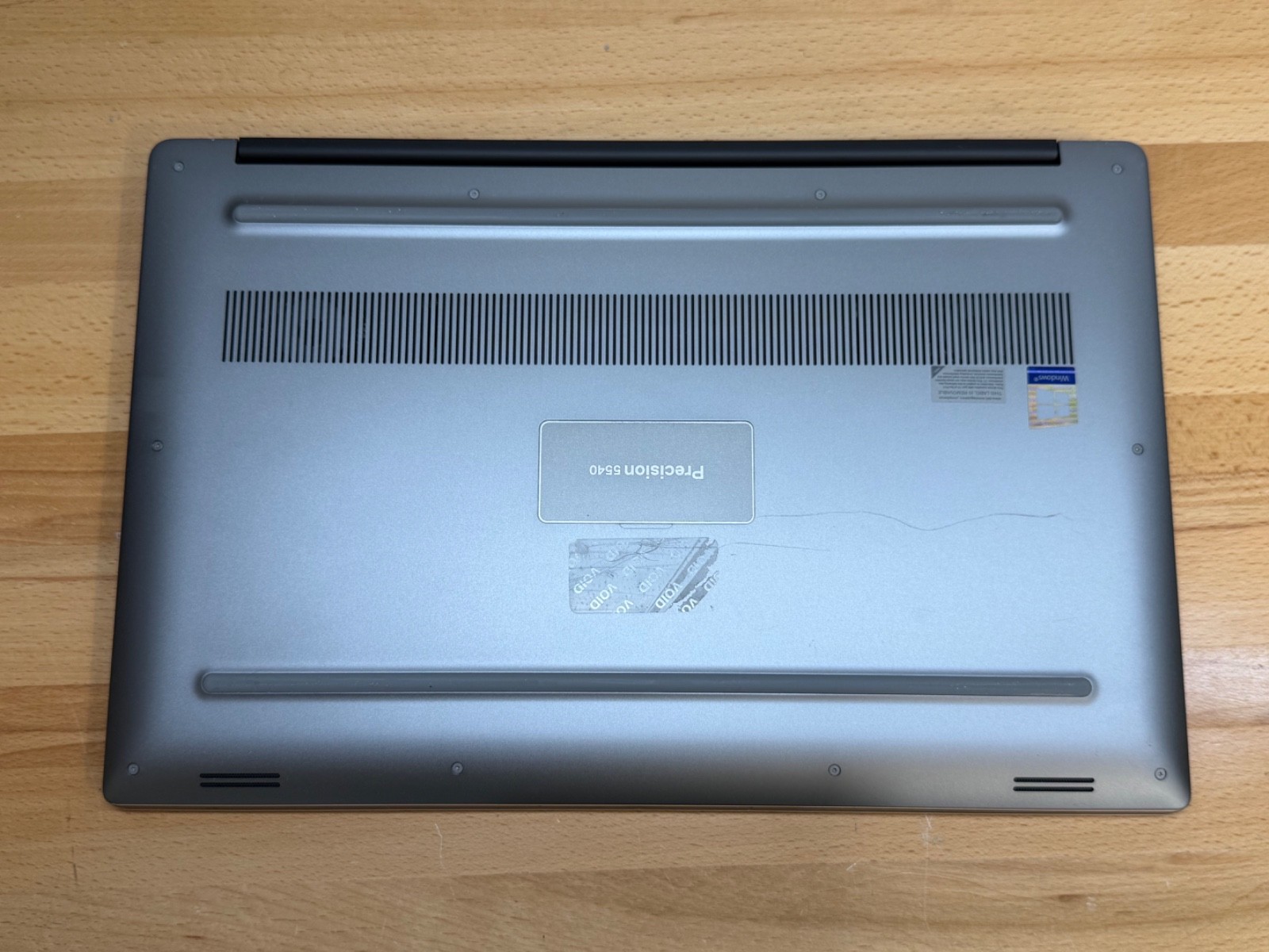 Dell Precision 5540 15.6″ Laptop: Intel Core i5-9400H, 16GB RAM, 256GB SSD GUC