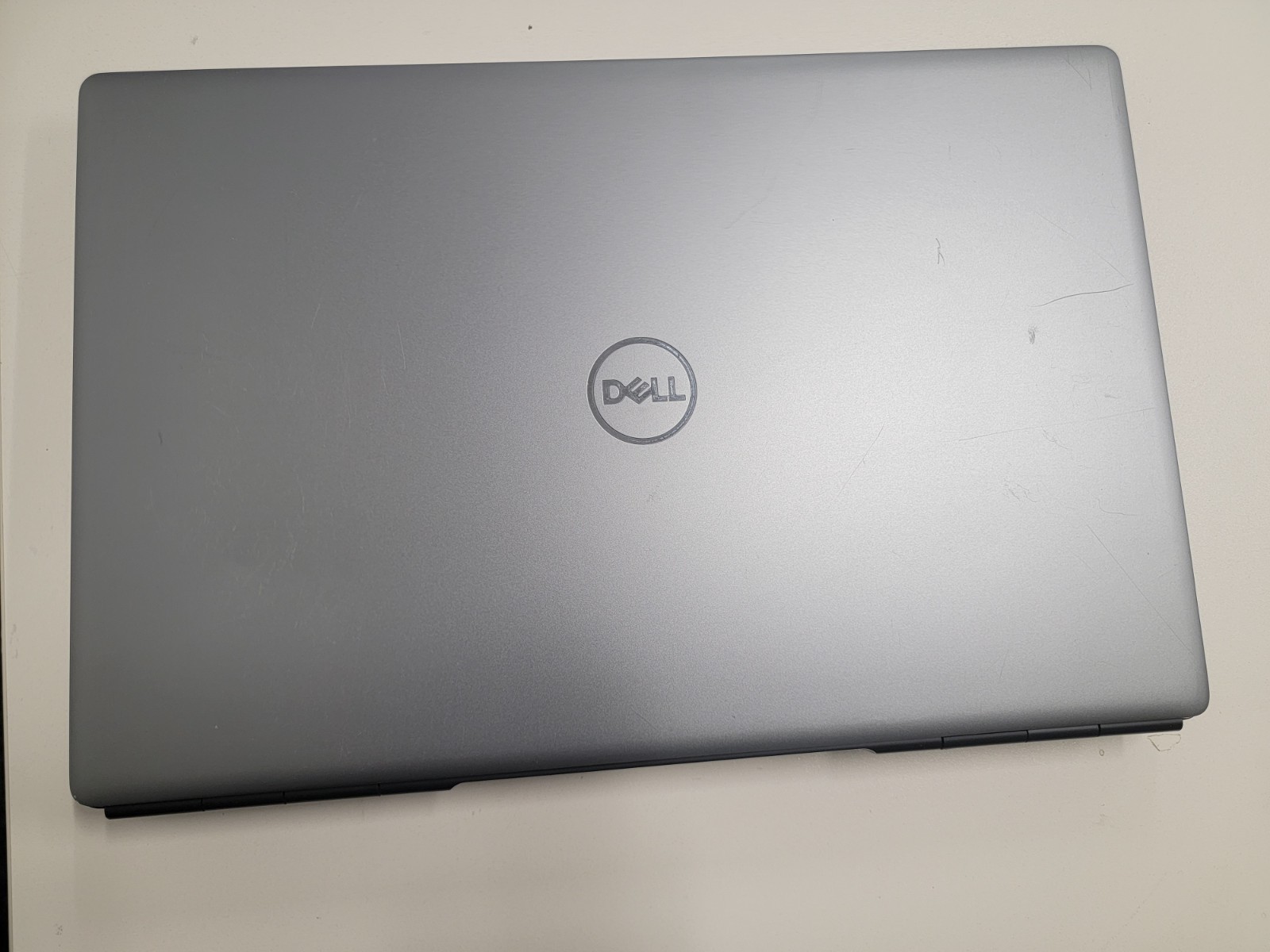 Dell Precision 7750 17.3″ i7-10850H 2.70 GHz 32 GB 1TB RAM RTX3000 WIN 11PRO