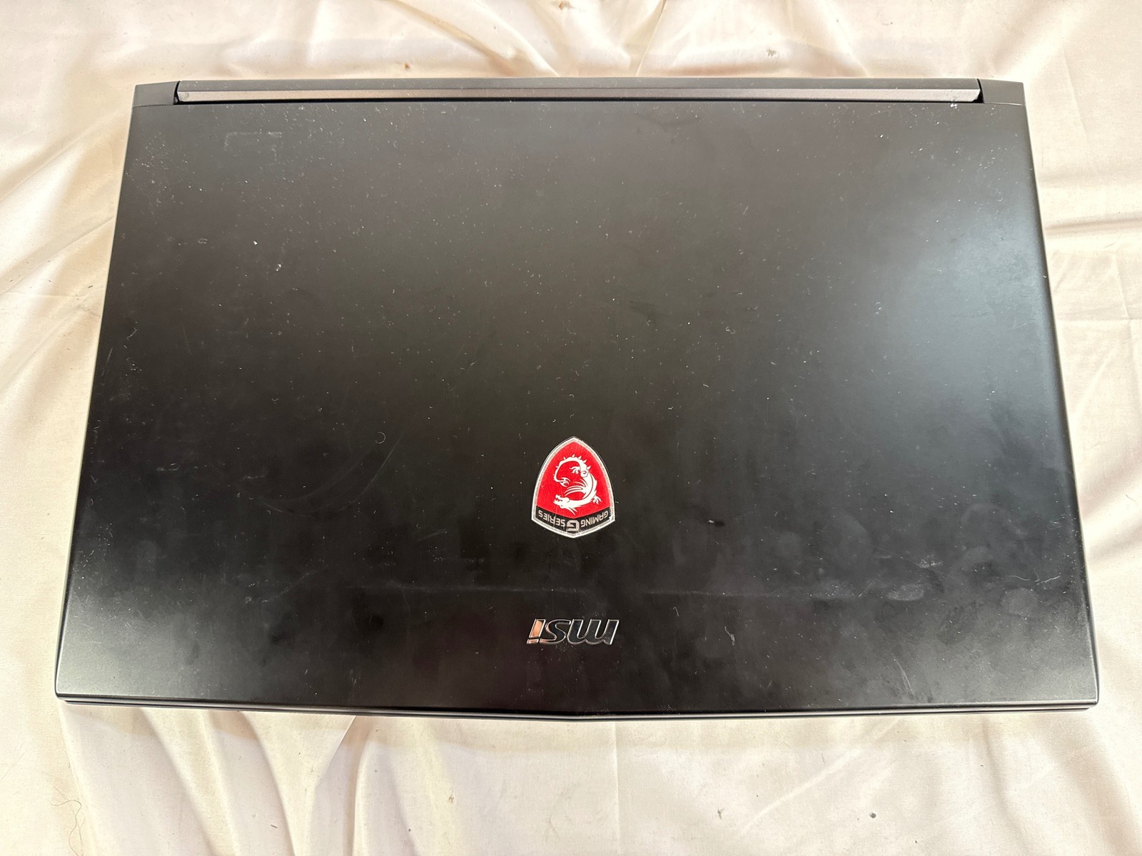 MSI GL72 7RD i7-7700HQ 16GB 128GB SSD 1TB HDD GTX 1050 17.3″ Gaming
