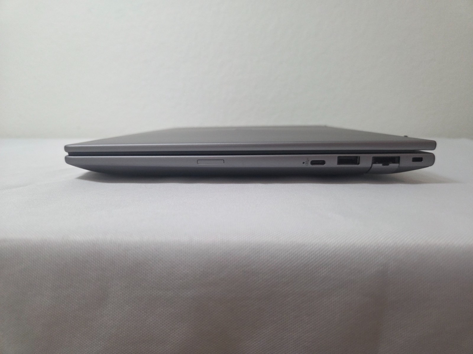 HP ZBook 8 G1i 14″ – Ultra 7 265H, 32GB RAM, 512GB SSD, NVIDIA RTX 500, WARRANTY