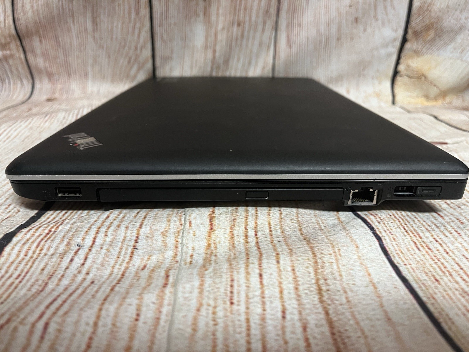 Lenovo ThinkPad E540 15.6″ i5-4200M 8GB RAM 128GB Linux Mint (READ)