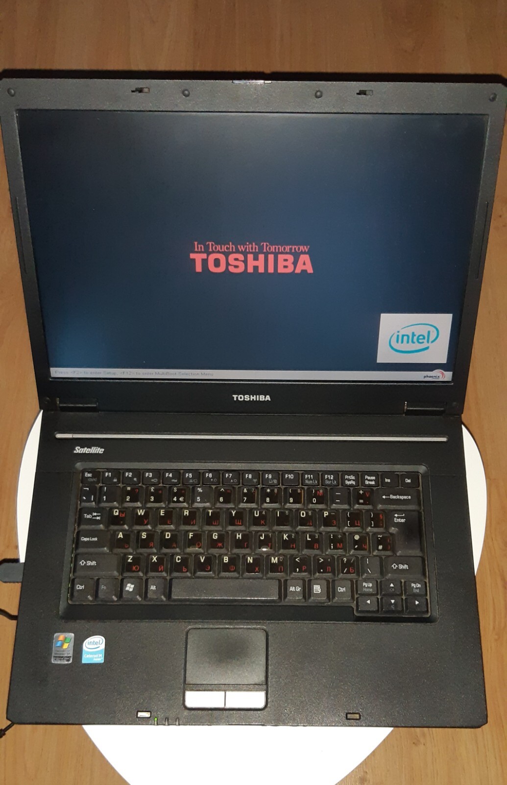 Toshiba Satellite l30-134 Celeron® M CPU 410 1.46 GHz 1.5GB RAM, 120 GB HDD Win7