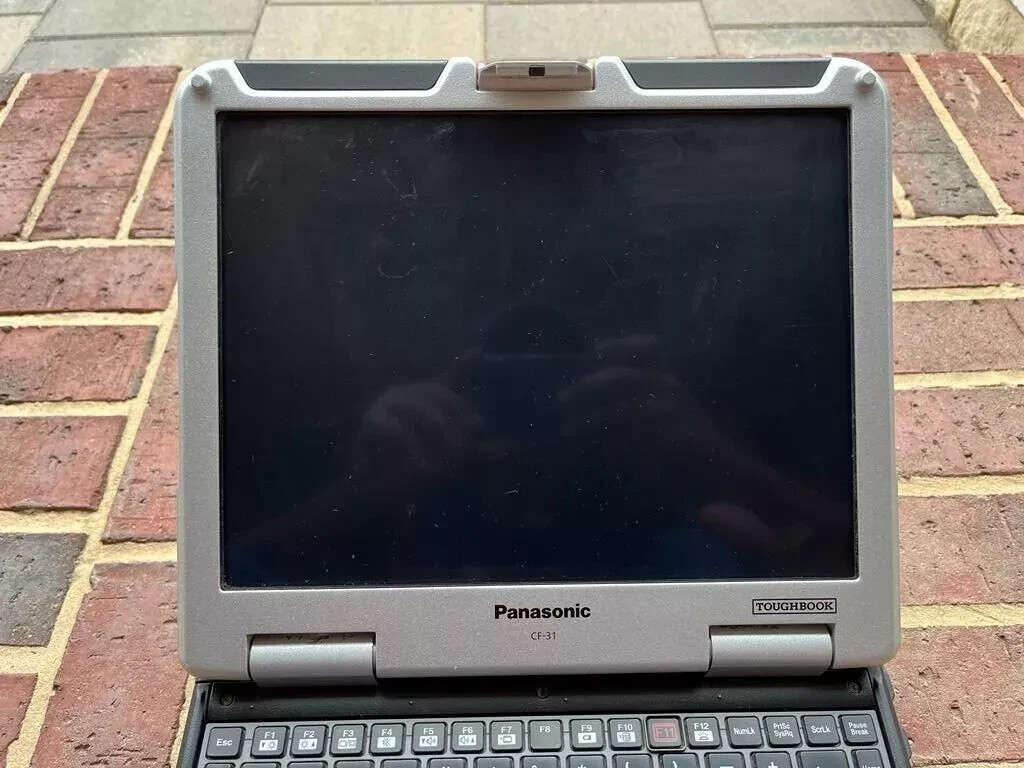 Panasonic Toughbook CF-31 MK1 i5 8gb 500gb 32 bit Win7 Serial port RS32 Rugged