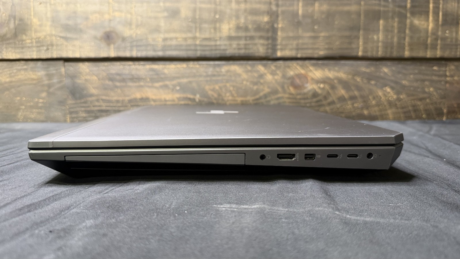 HP ZBook 17 G6 i7-9850H 2.6GHz 2 x 256GB SSD, 32GB RAM W10 NVIDIA RTX 4000
