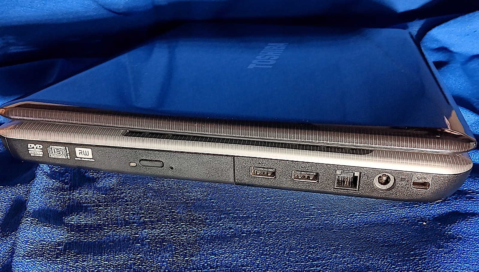 Toshiba Satellite laptop L505-S5964 Linux Mint v19 32 bit 320GB 4GB RAM w/Batt