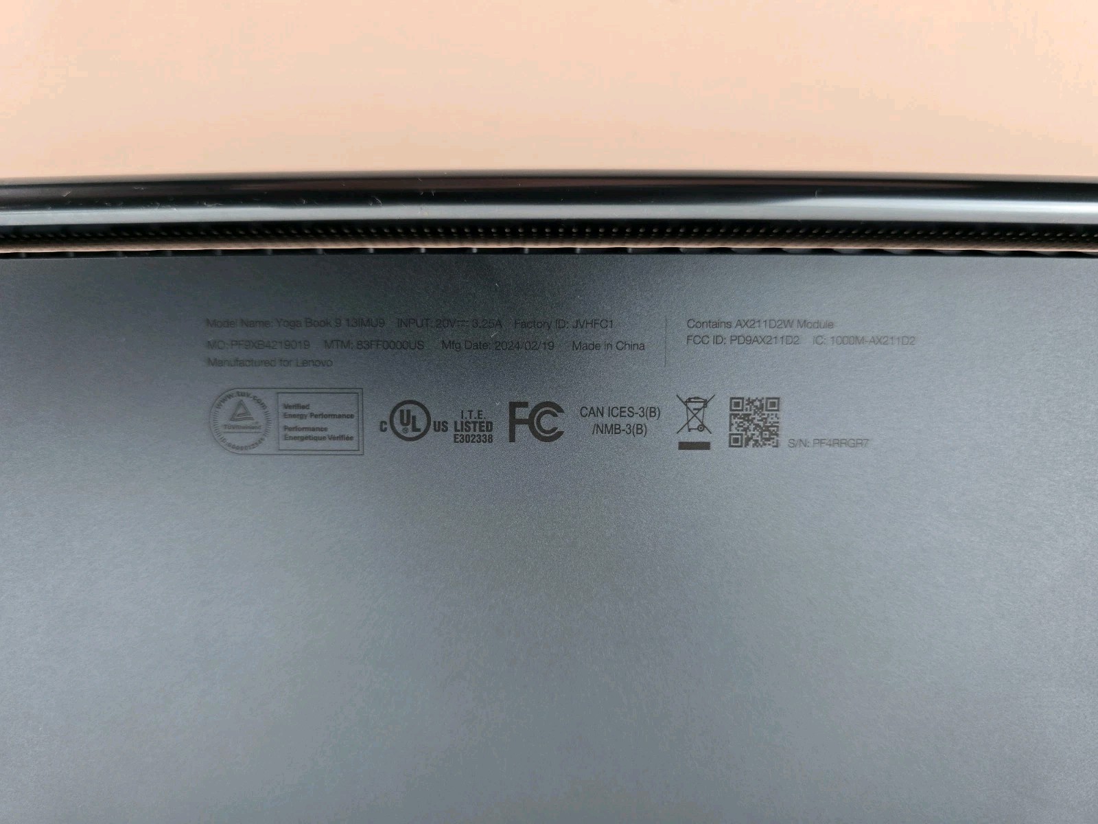 Lenovo Yoga Book 9i Dual 13.3″ 2.8K OLED Ultra 7 155U 16GB 1TB – Used – READ