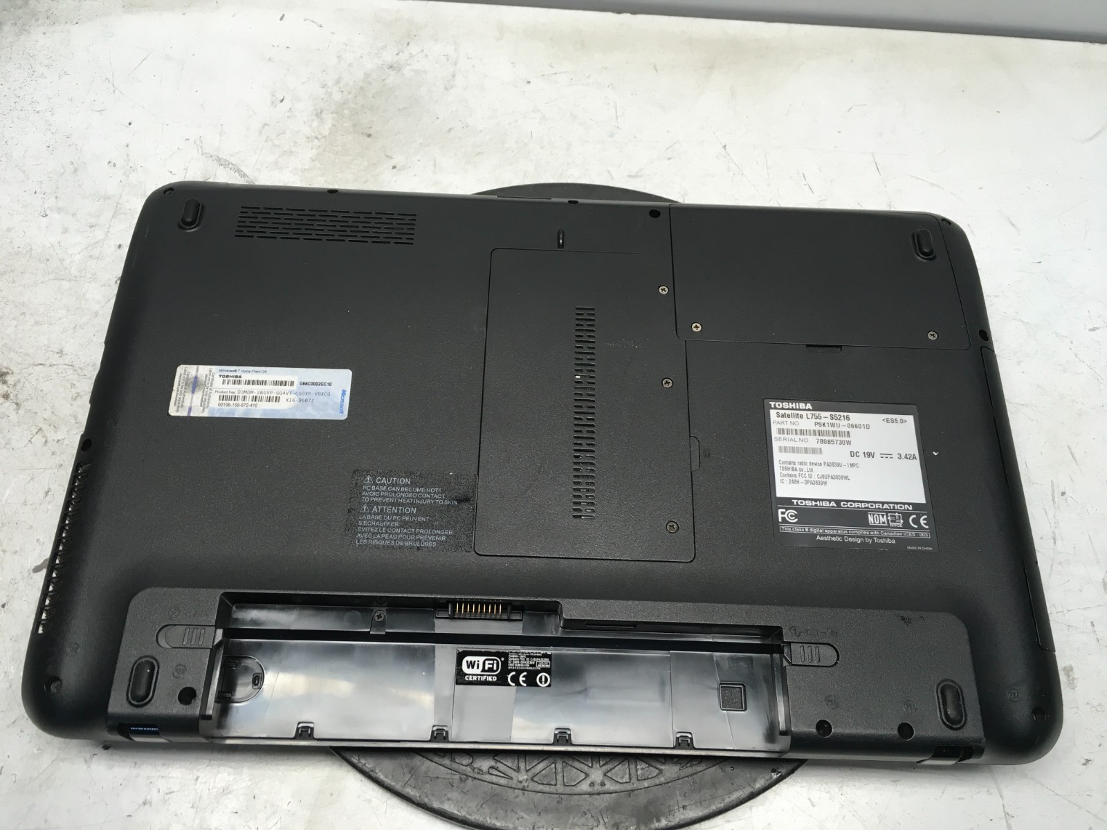 Toshiba Satellite L755-S5216 Intel Pentium B940 2GHz 4 GB NO HDD