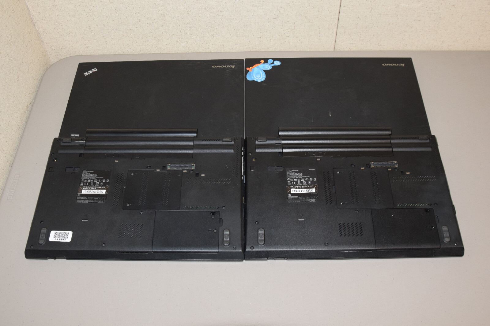 DAMAGED DEAD JUNK Lot 2 Lenovo Thinkpad T520 15.6″ Laptop Incomplete AS IS