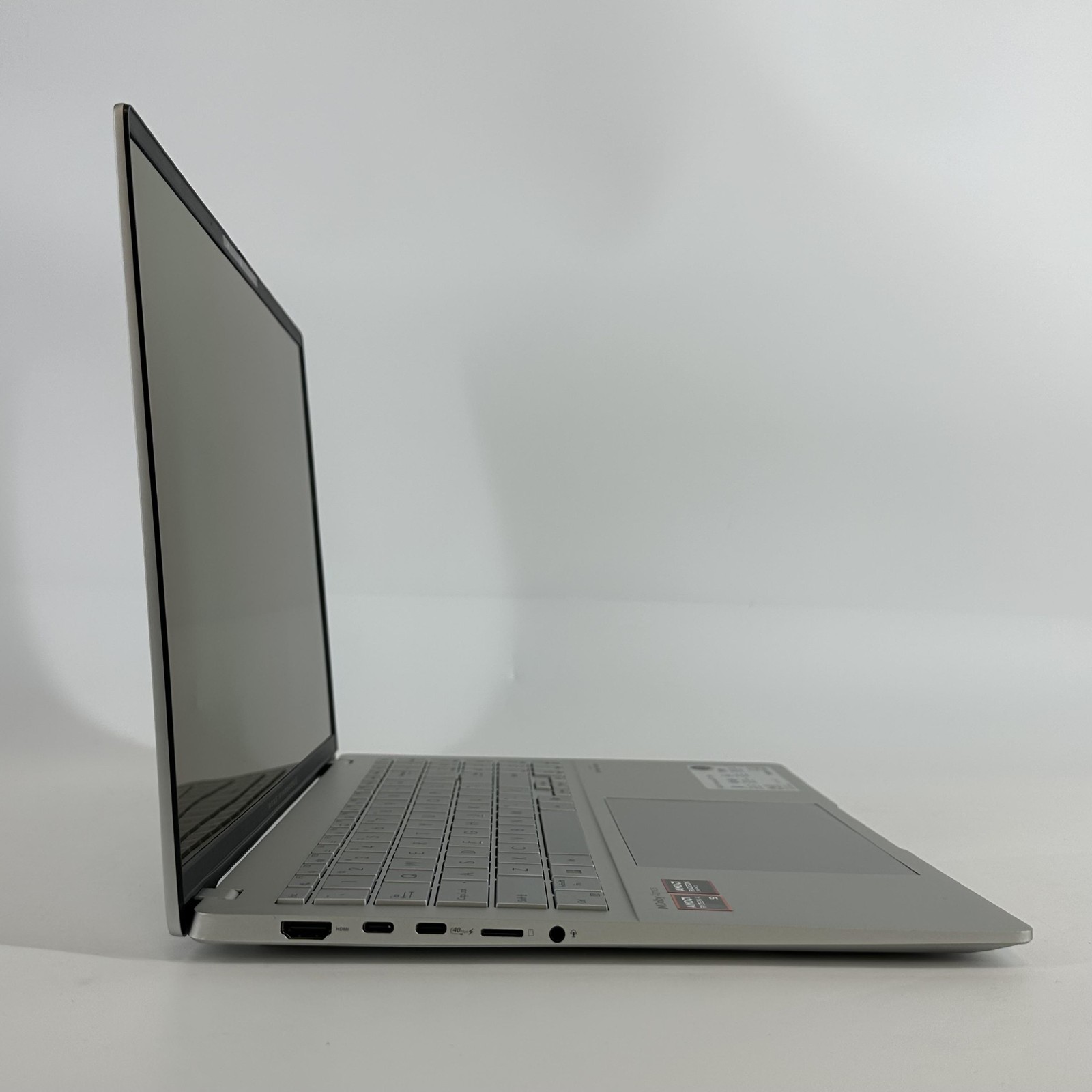 Asus Vivobook S 16 QHD+ TOUCH 2.0 GHz Ryzen AI 9 365 32GB 1TB SSD Very Good